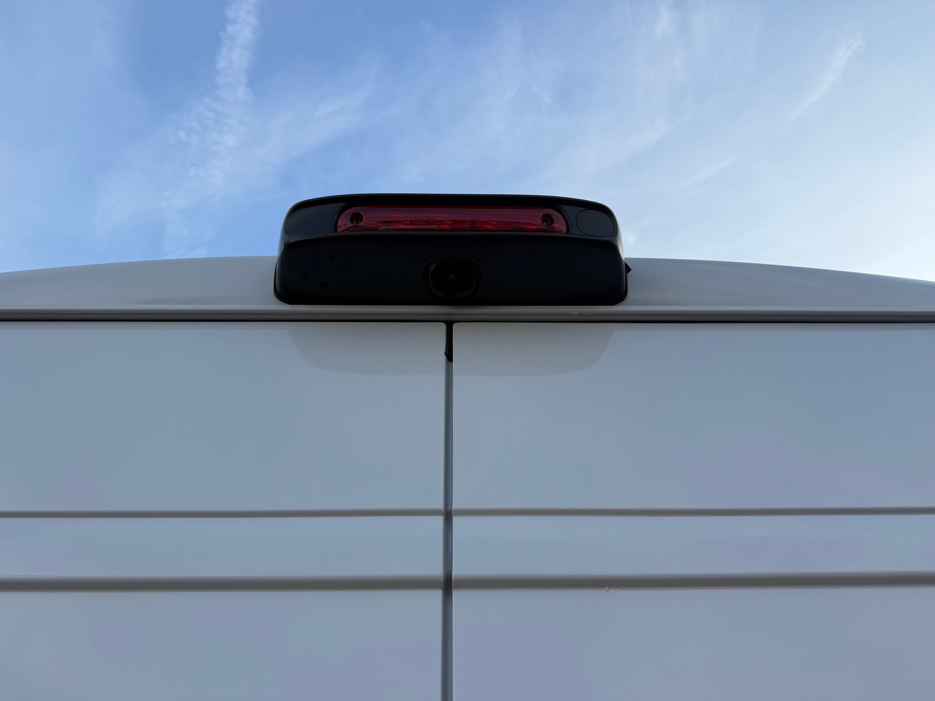 PEUGEOT Boxer 2.2 BlueHDI 140 L2H2 neues Interieur-image-8