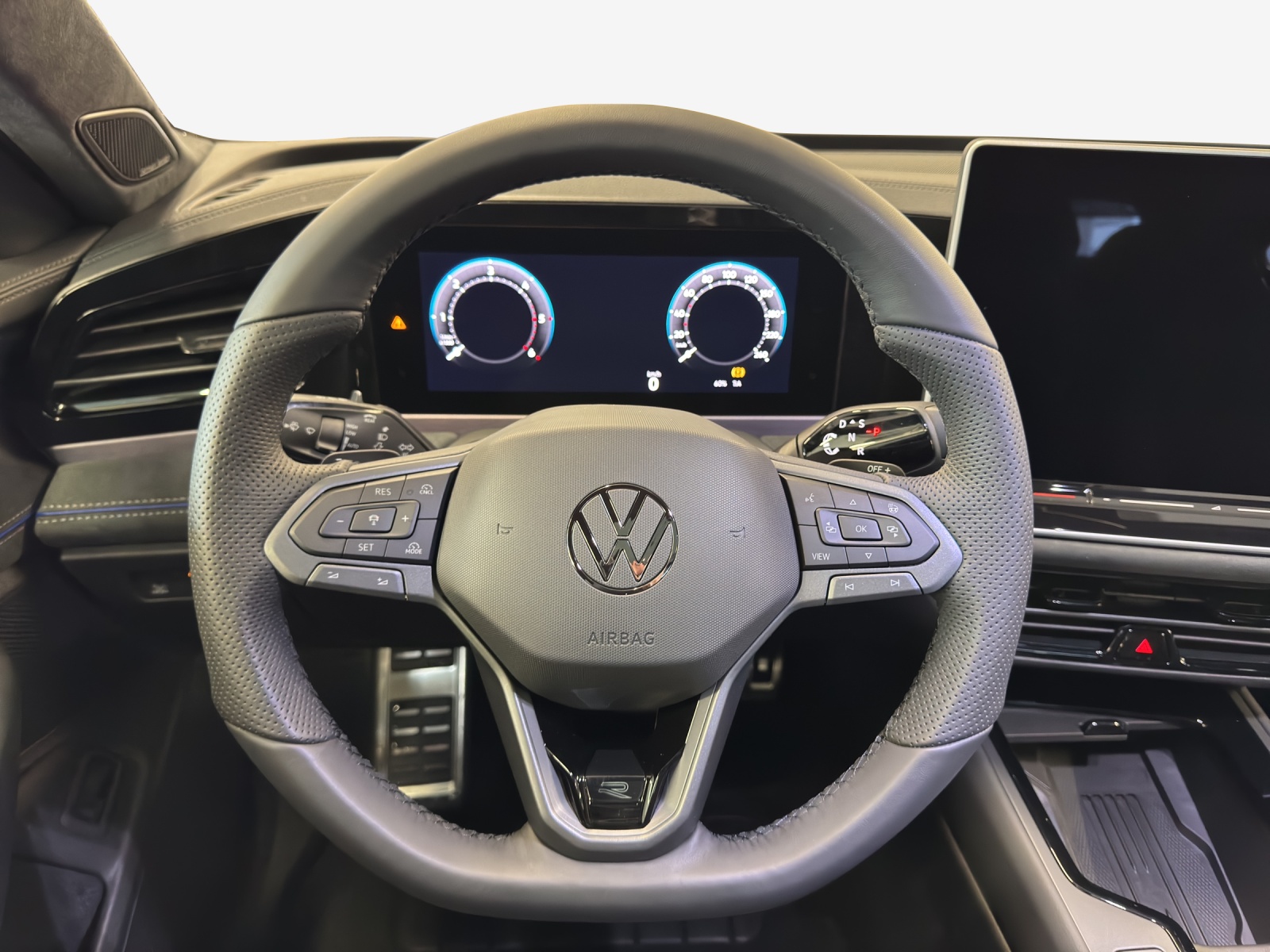 VW Passat Variant 2.0 TDI evo R-Line 4 Motion DSG-image-9