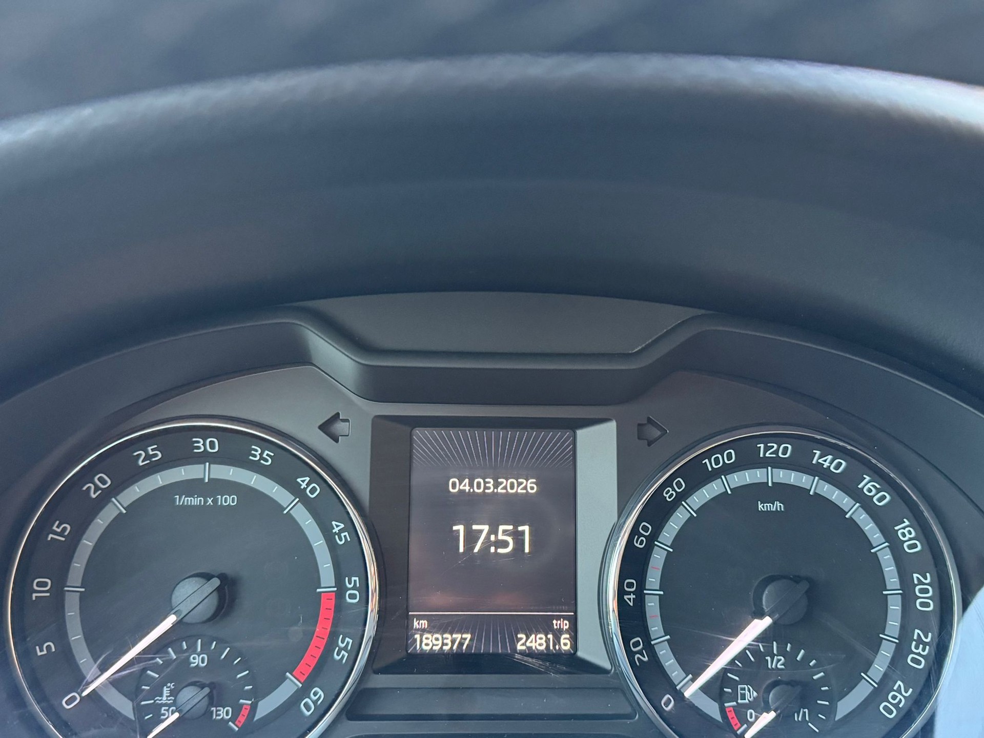 SKODA Octavia Combi 2.0 TDI Scout 4x4 DSG-image-19