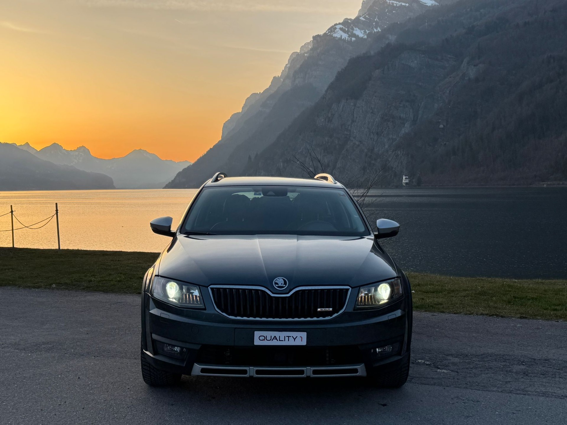 SKODA Octavia Combi 2.0 TDI Scout 4x4 DSG-image-0