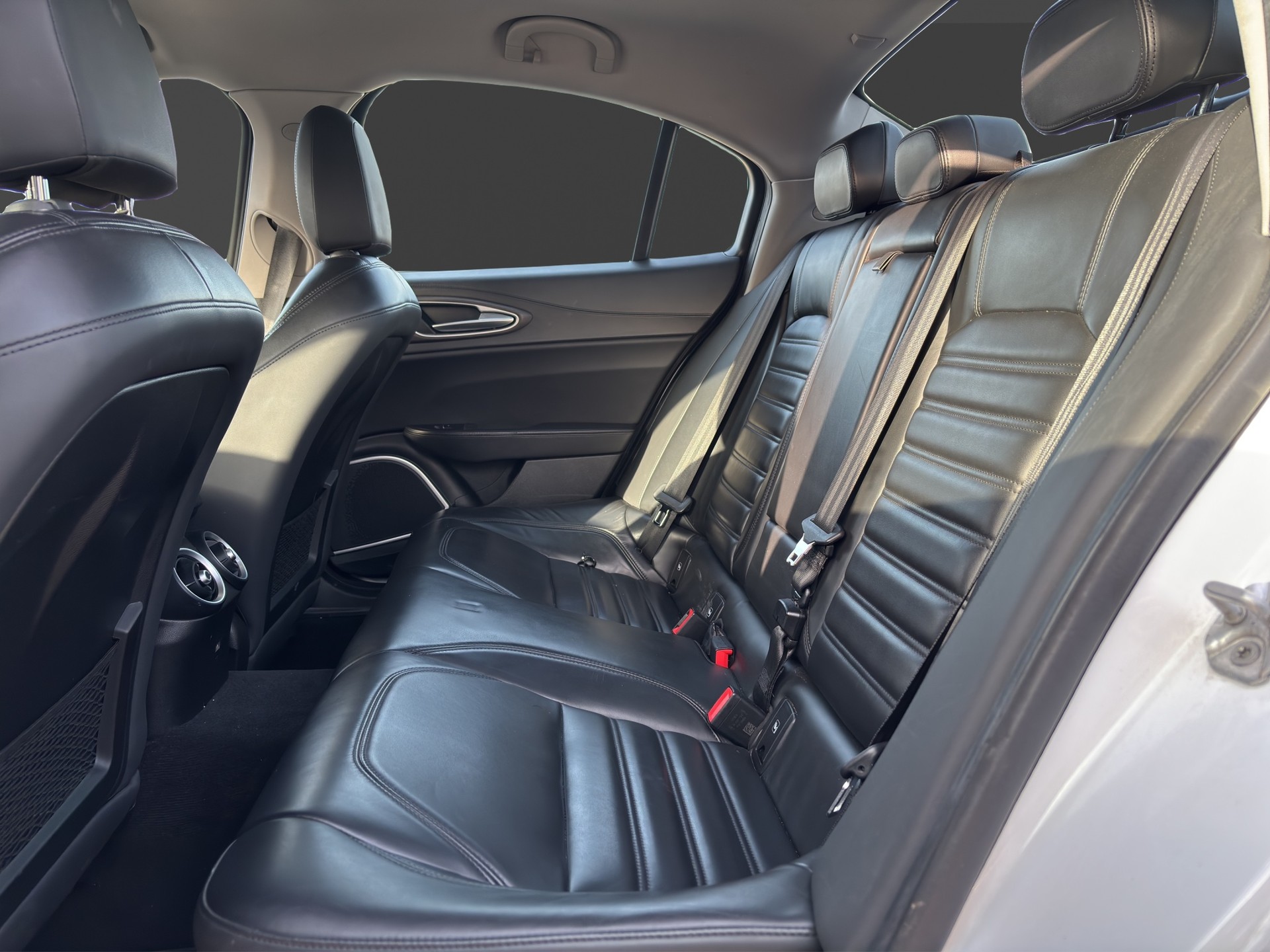 ALFA ROMEO Giulia 2.2 JTDM Super Automatic-image-14