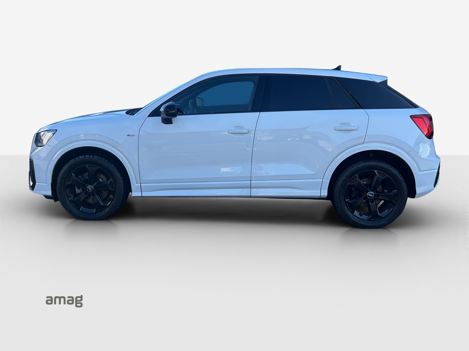 AUDI Q2 40 TFSI S line Attraction quattro S-tronic-image-1