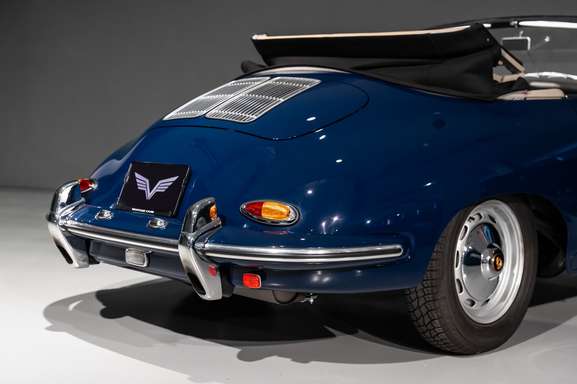 PORSCHE 356 BT6 Cabriolet-image-10