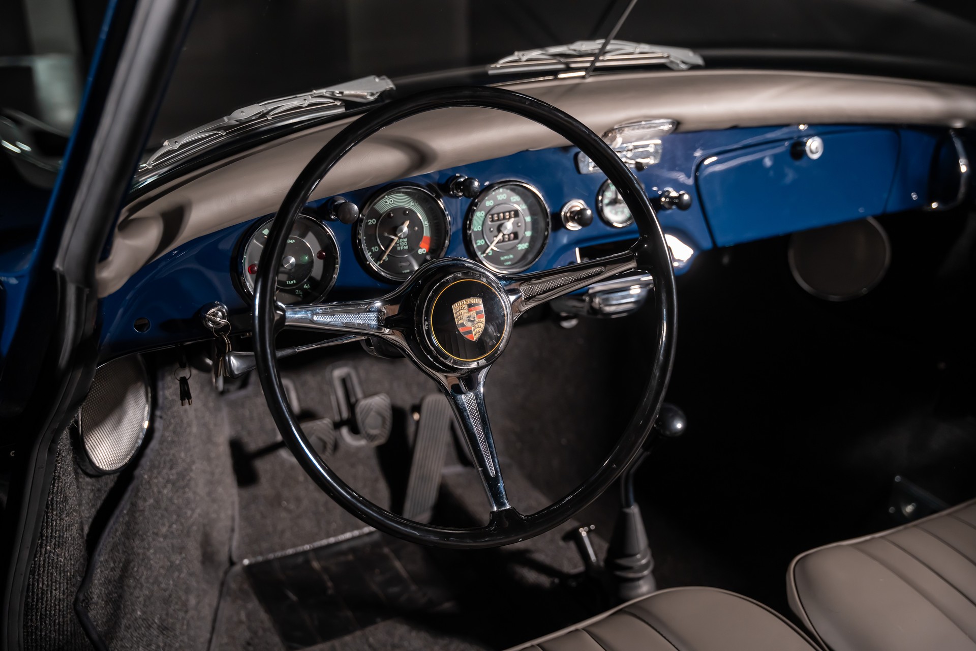 PORSCHE 356 BT6 Cabriolet-image-15