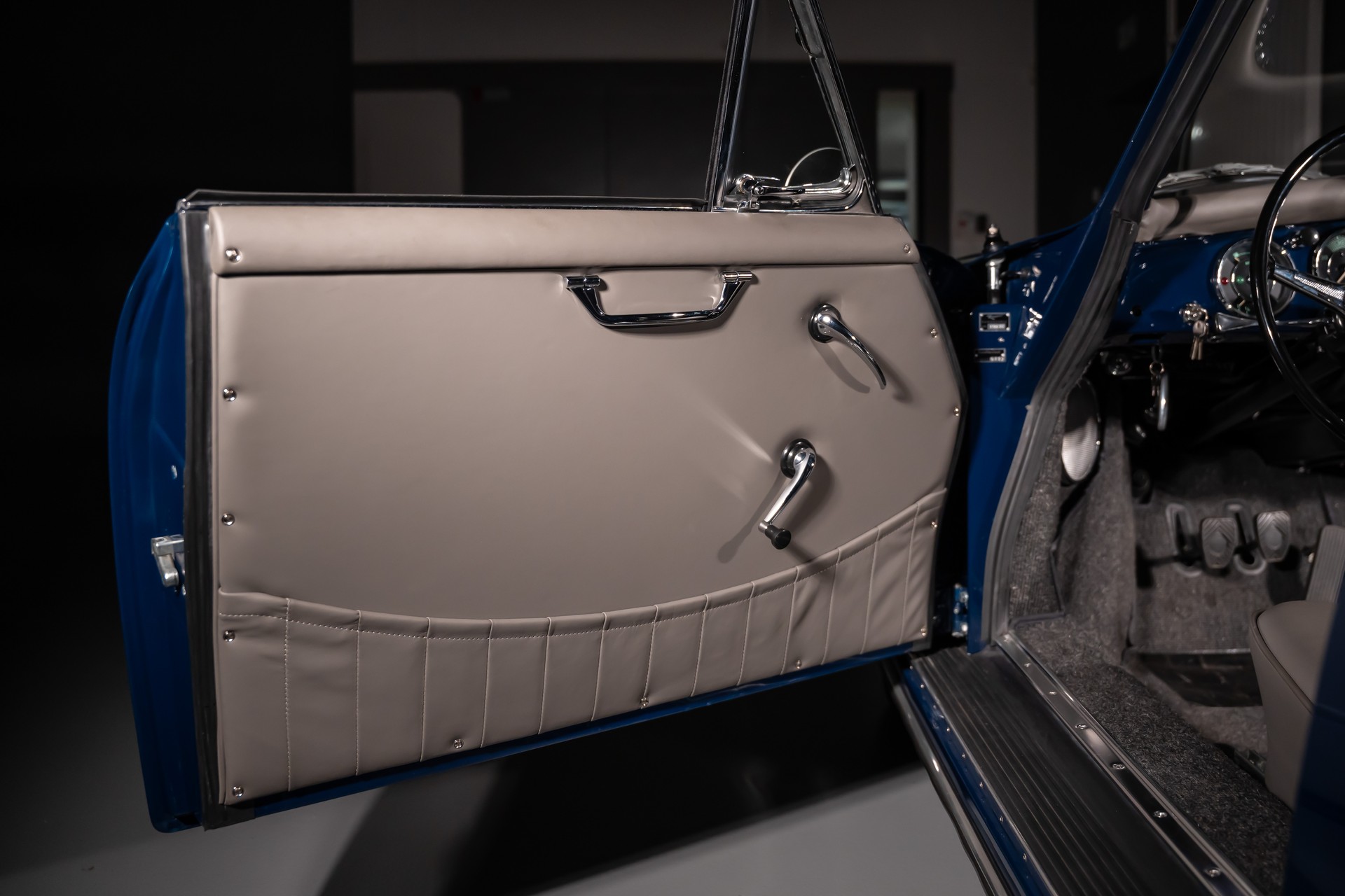PORSCHE 356 BT6 Cabriolet-image-16