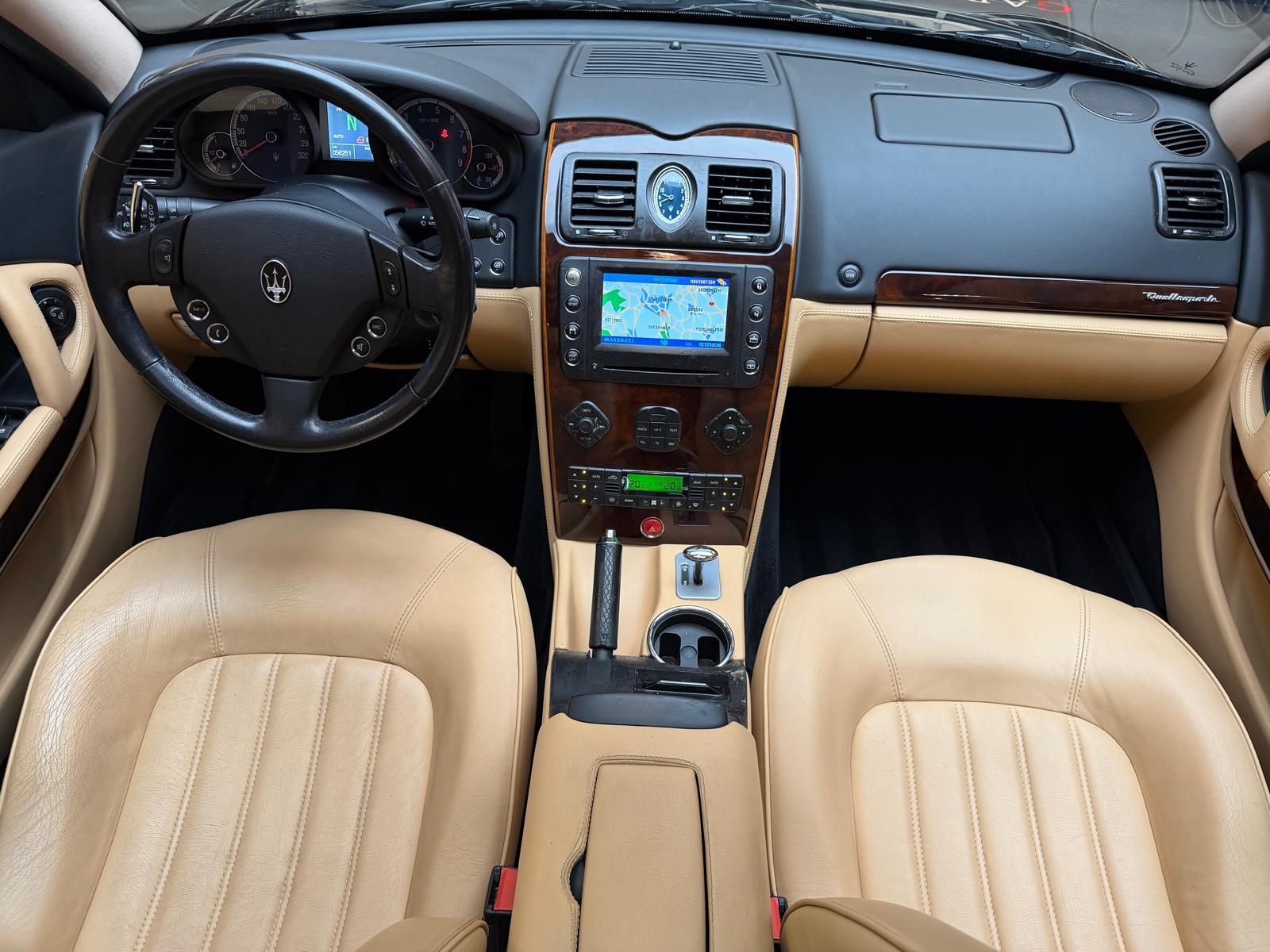 MASERATI Quattroporte 4.2 V8-image-9