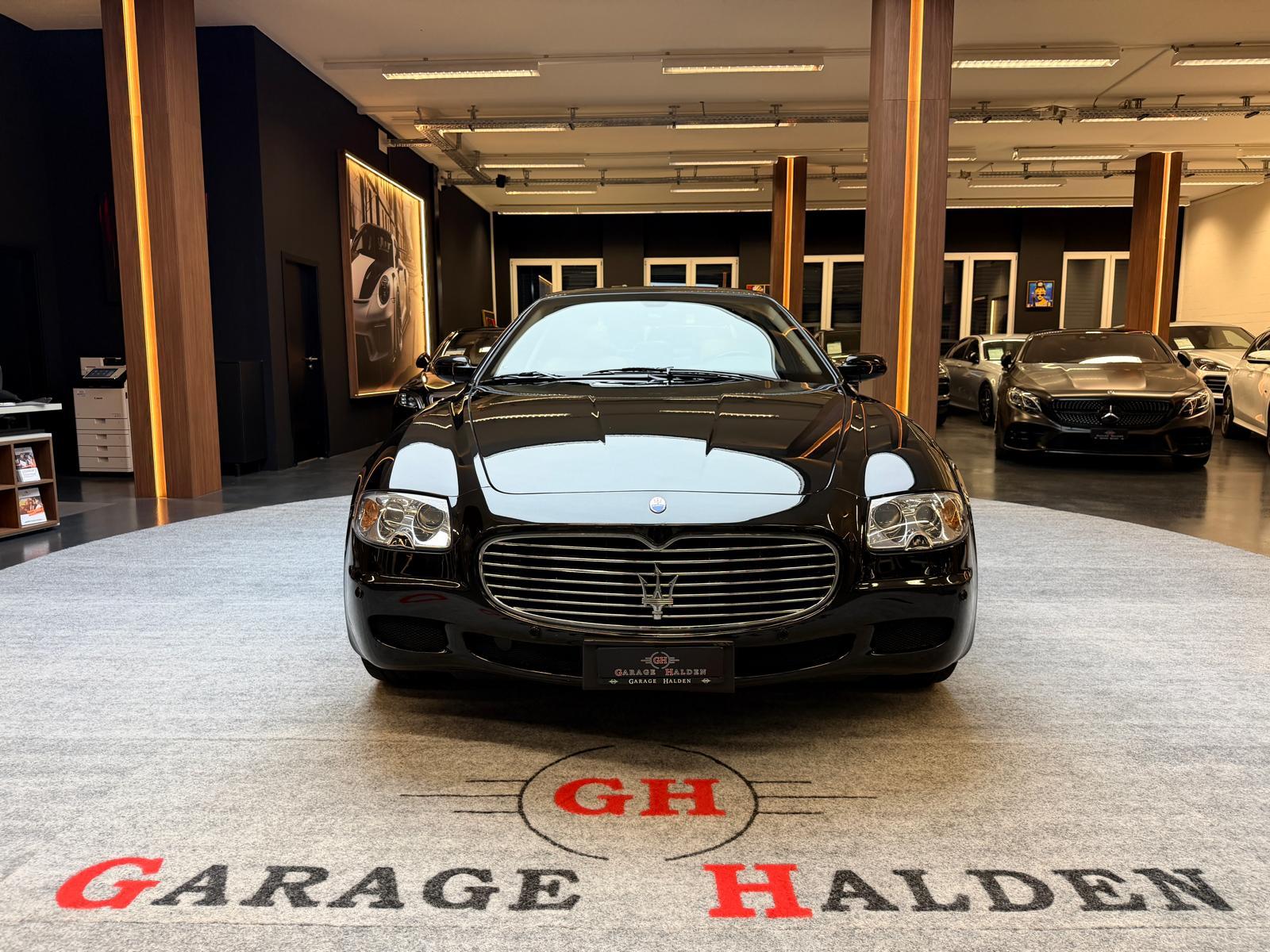 MASERATI Quattroporte 4.2 V8-showroom-element-1