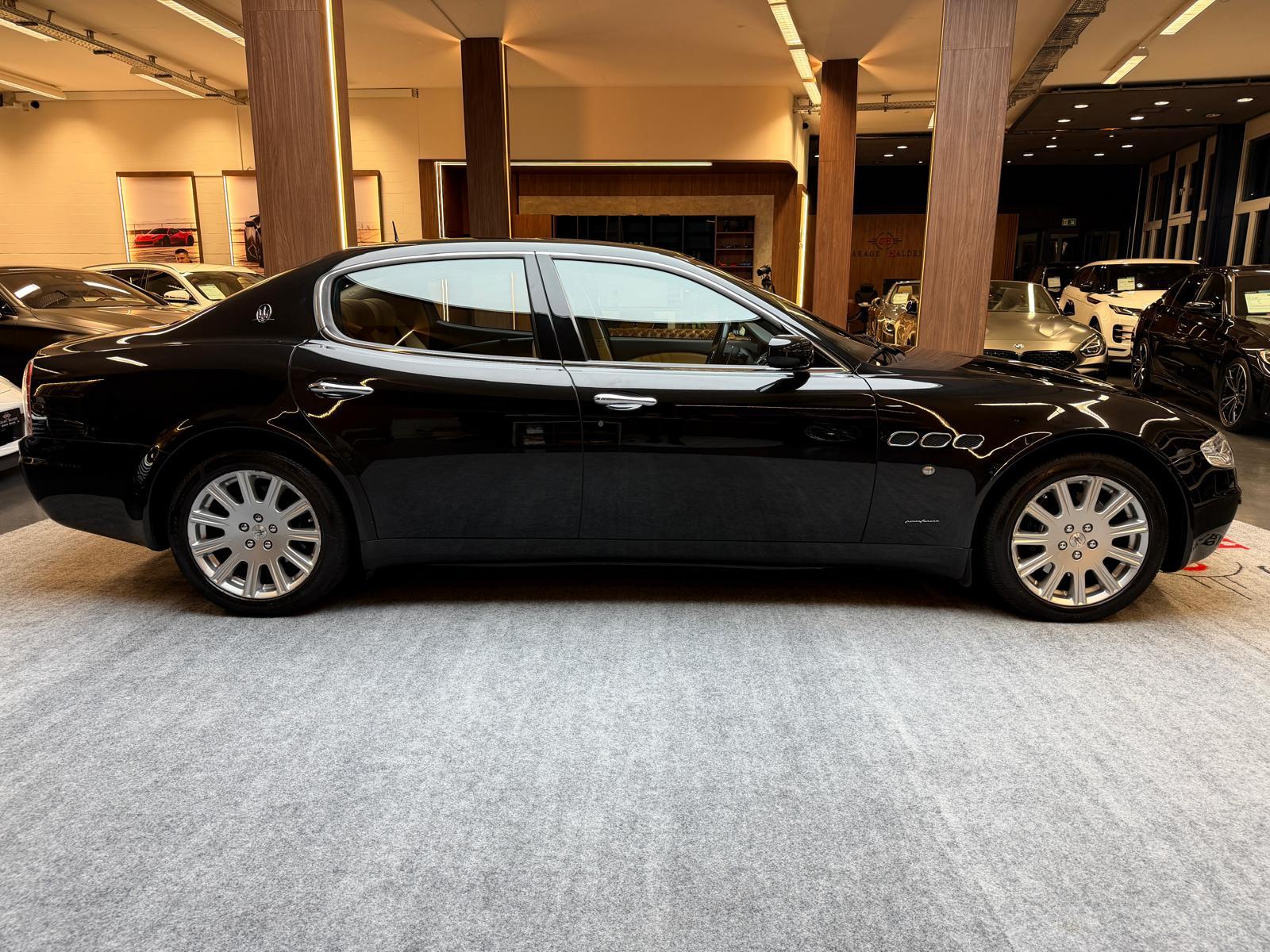 MASERATI Quattroporte 4.2 V8-image-8