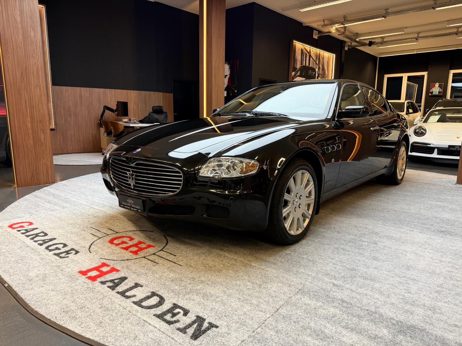 MASERATI Quattroporte 4.2 V8-showroom-element-3