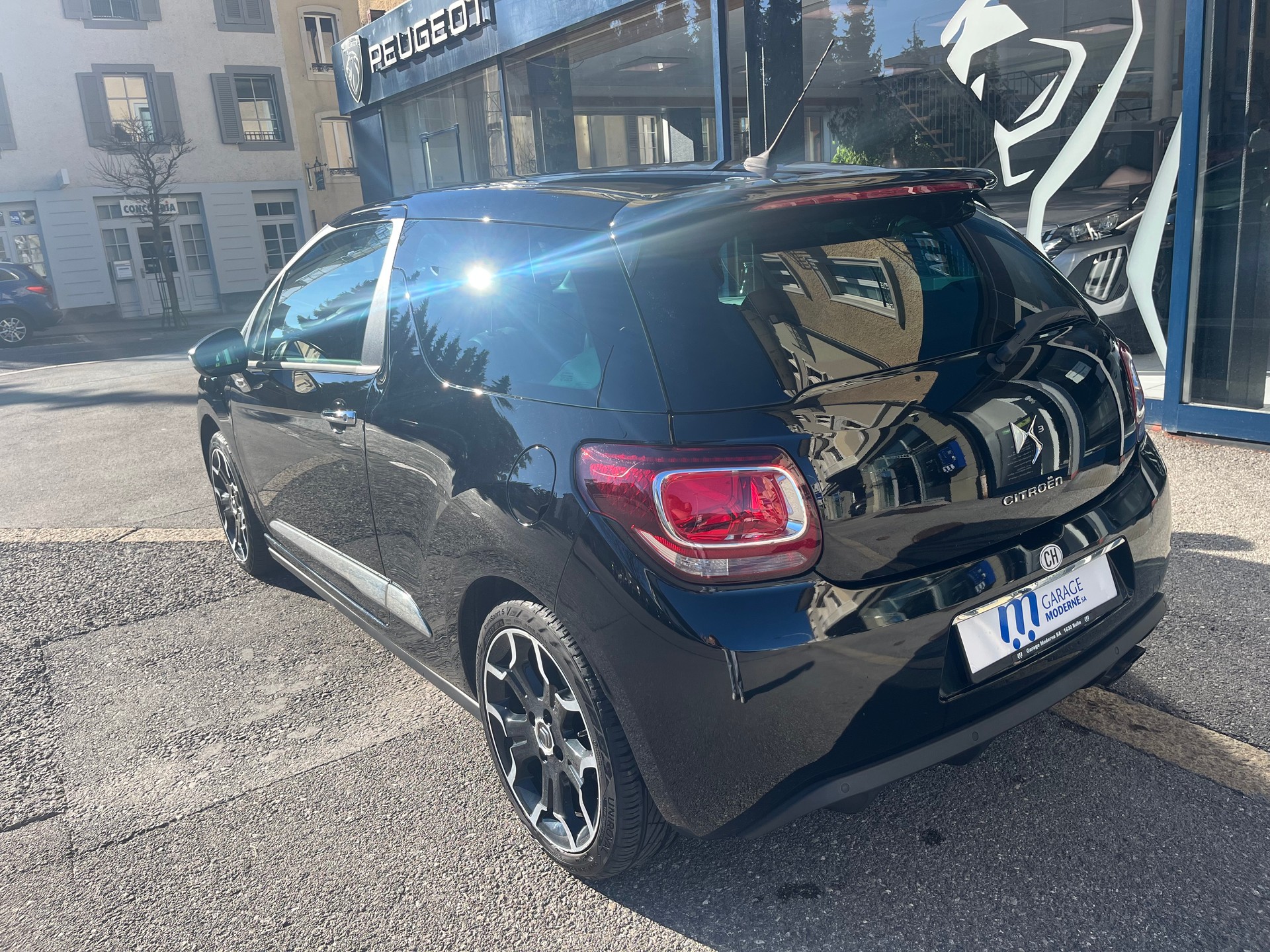DS AUTOMOBILES DS3 1.6 THP Faubourg Addict-image-5