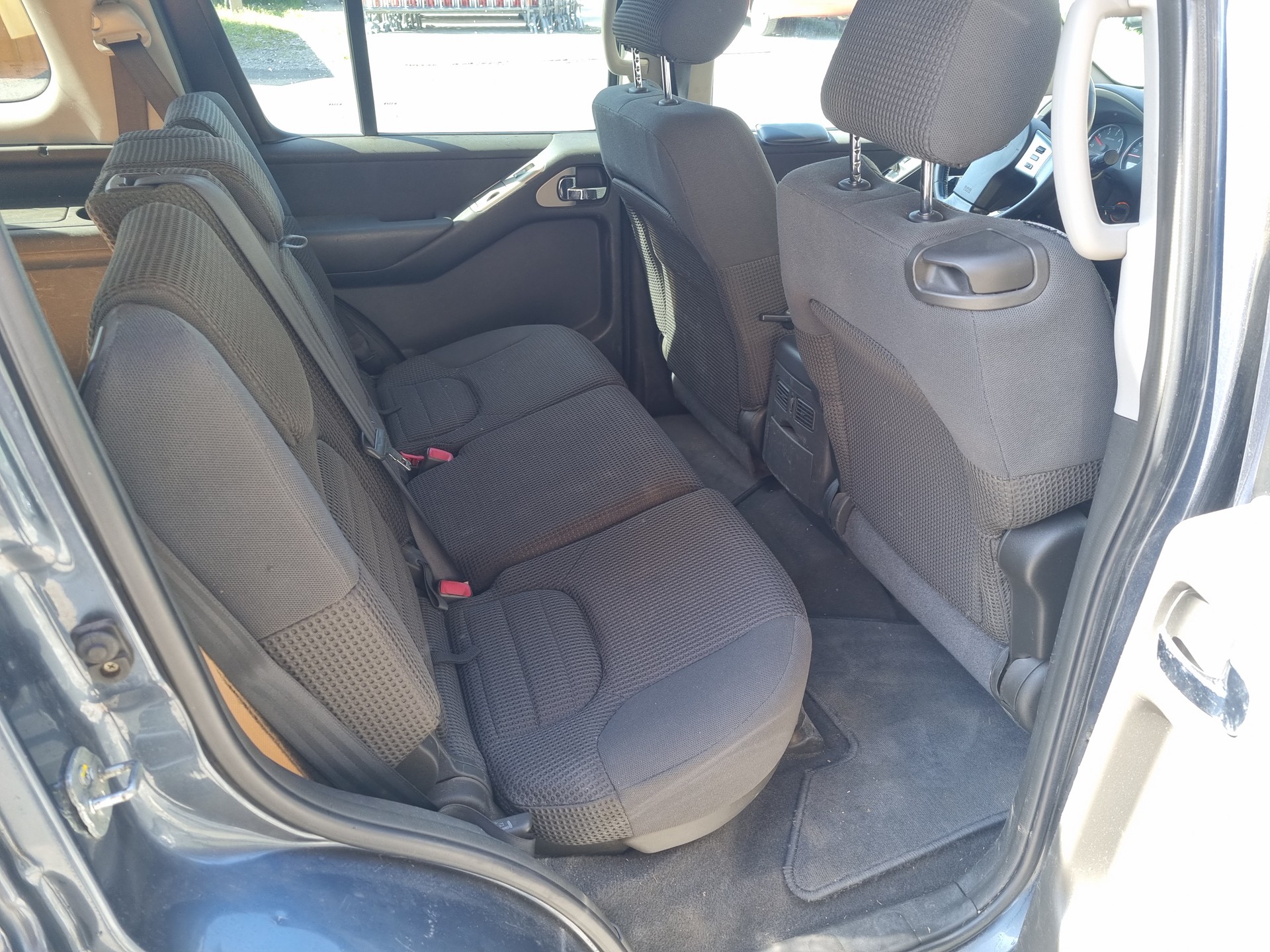 NISSAN Pathfinder 2.5 dCi LE-image-5