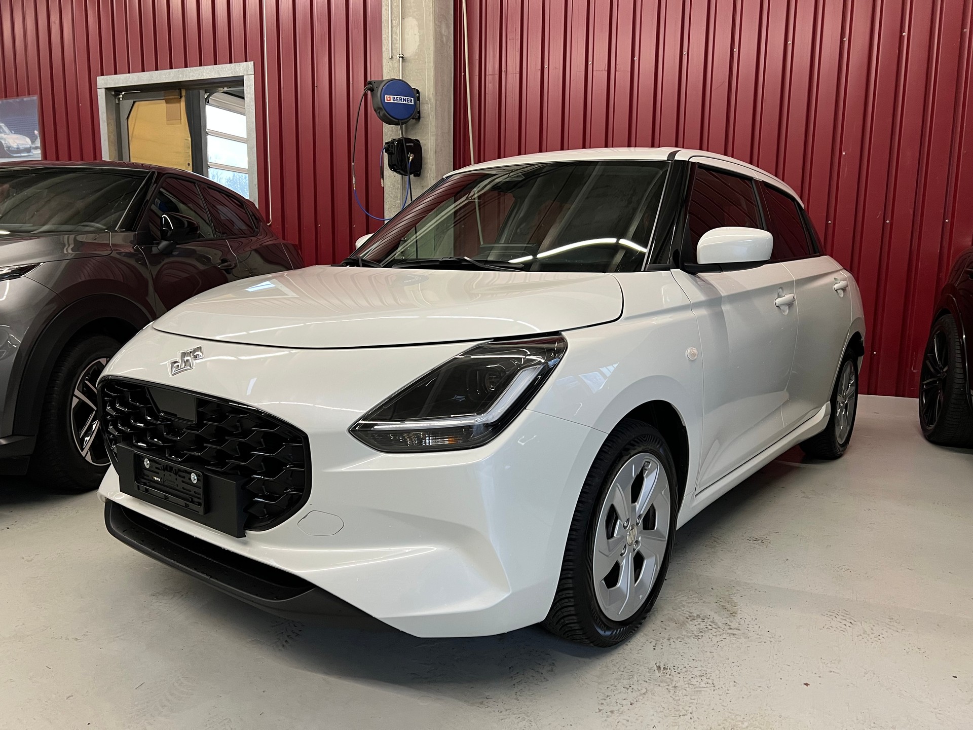 SUZUKI Swift 1.2 1st Edition Hybrid-image-1