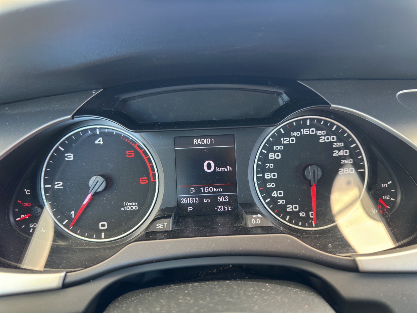 AUDI A4 Avant 2.0 TDI multitronic-image-19