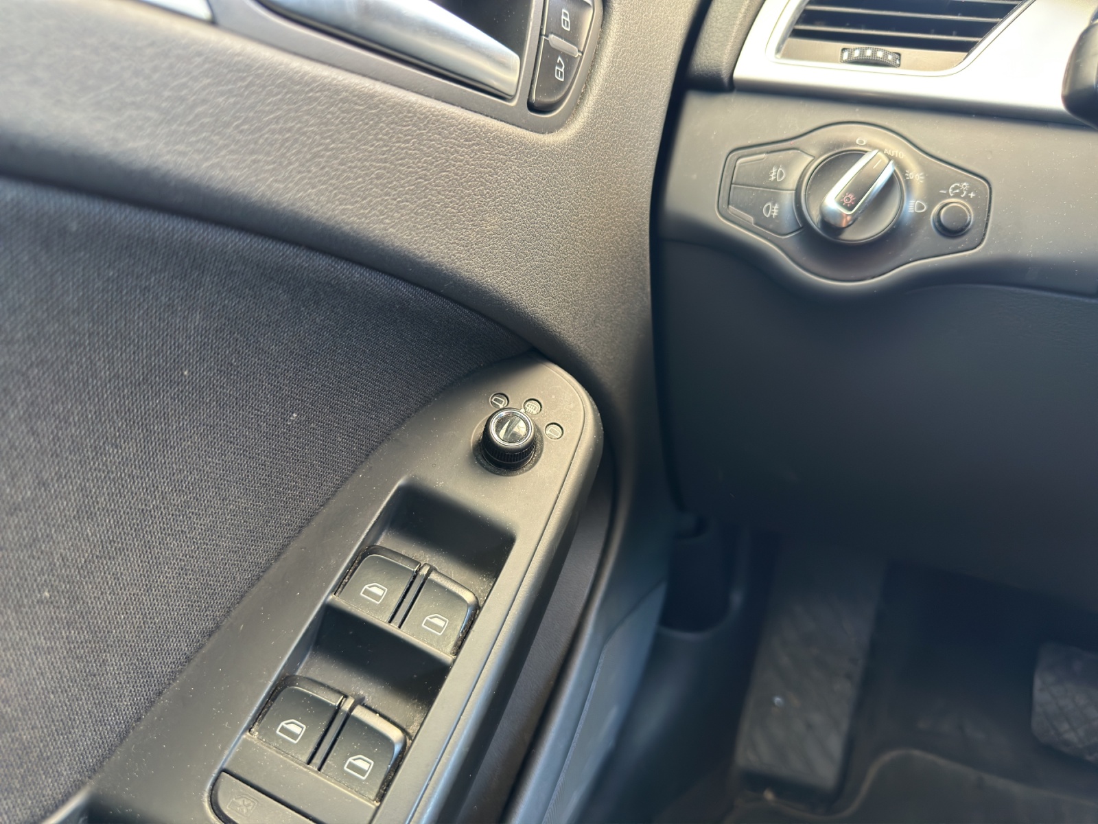AUDI A4 Avant 2.0 TDI multitronic-image-13
