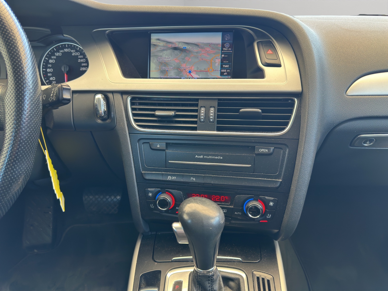 AUDI A4 Avant 2.0 TDI multitronic-image-14