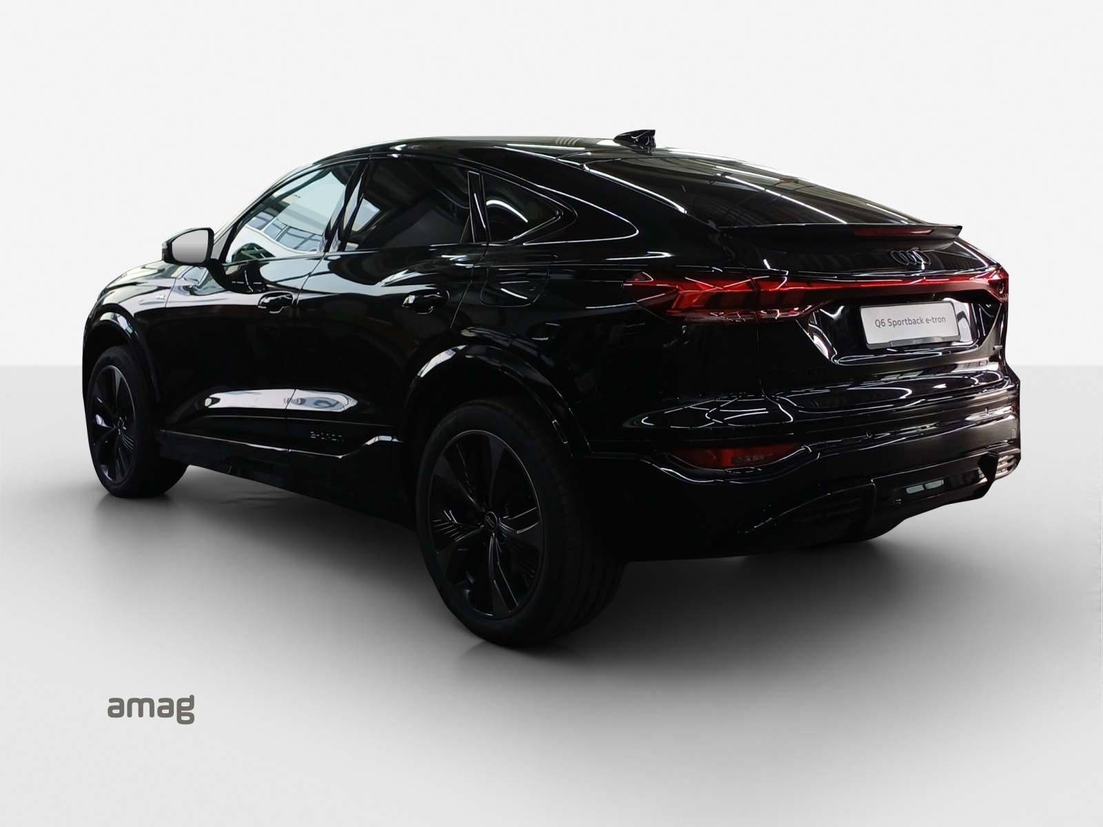 AUDI Q6 Sportback e-tron quattro-image-2
