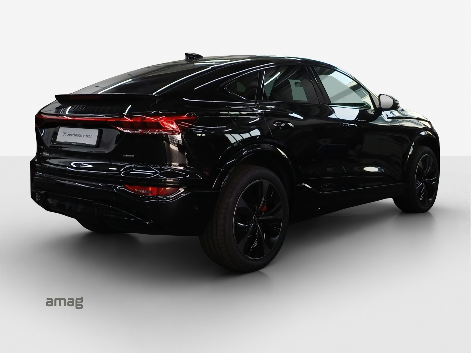 AUDI Q6 Sportback e-tron quattro-image-4