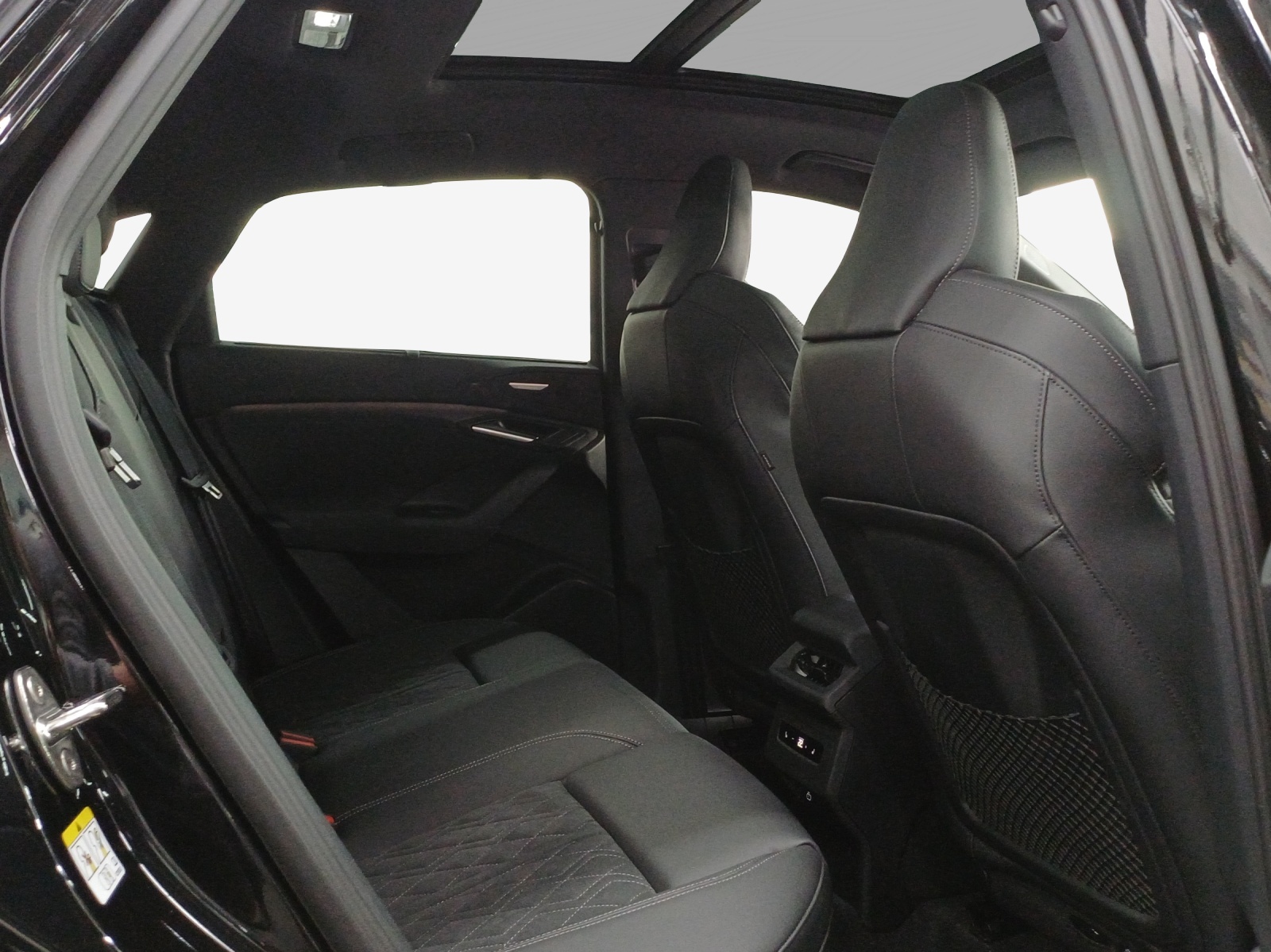 AUDI Q6 Sportback e-tron quattro-image-13