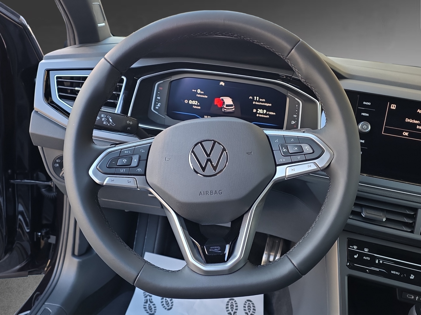 VW Polo 1.0 TSI R-Line DSG-image-8