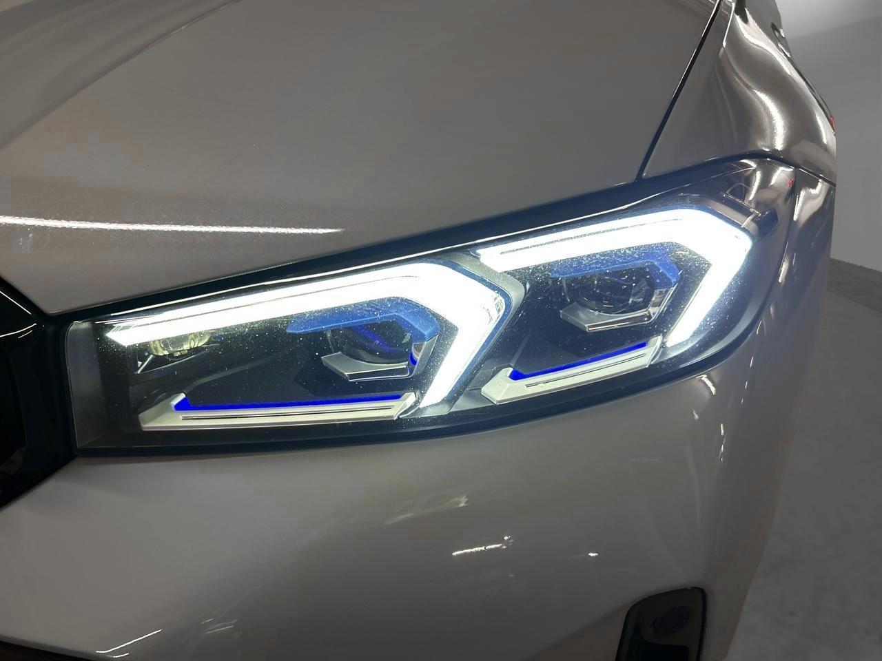 BMW 330d xDrive Touring M Sport-image-6