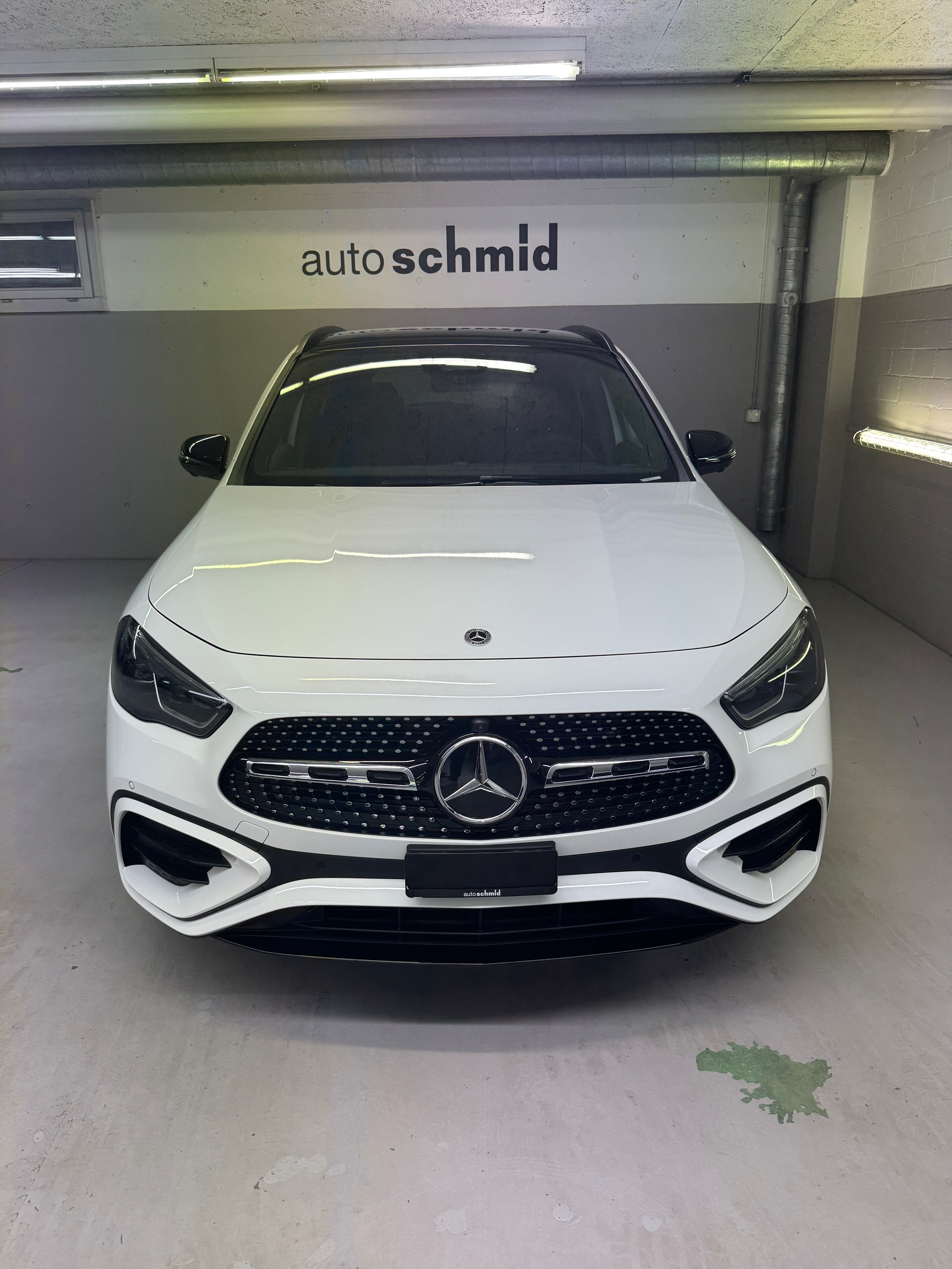 MERCEDES-BENZ GLA 220 d 4Matic Swiss Star-image-1