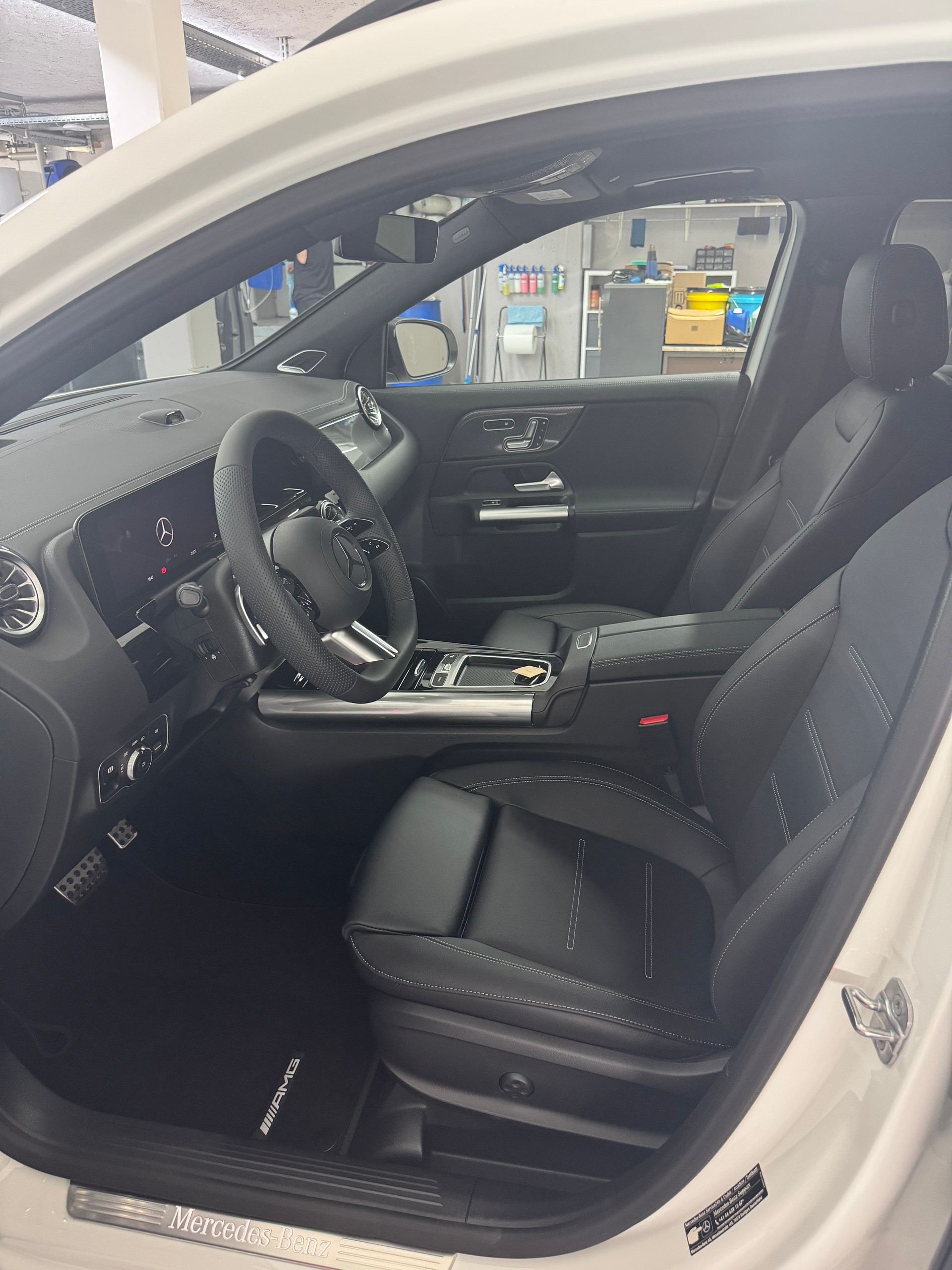 MERCEDES-BENZ GLA 220 d 4Matic Swiss Star-image-5