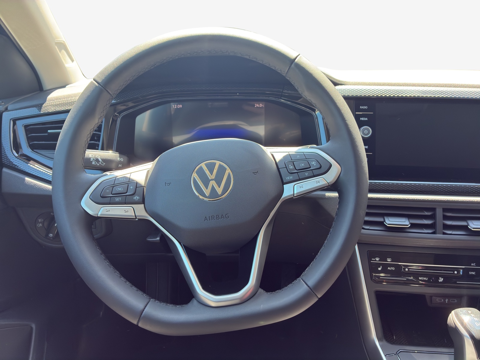 VW Polo 1.0 TSI Life DSG-image-9