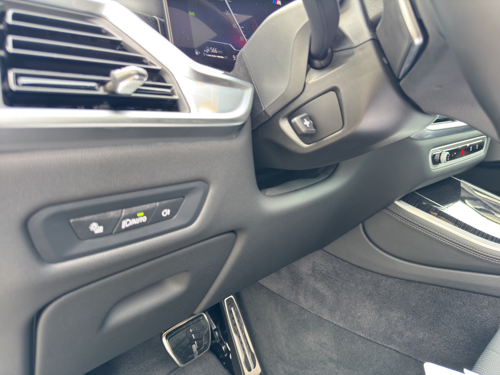 BMW X5 50e xDrive M Sportpaket-image-16