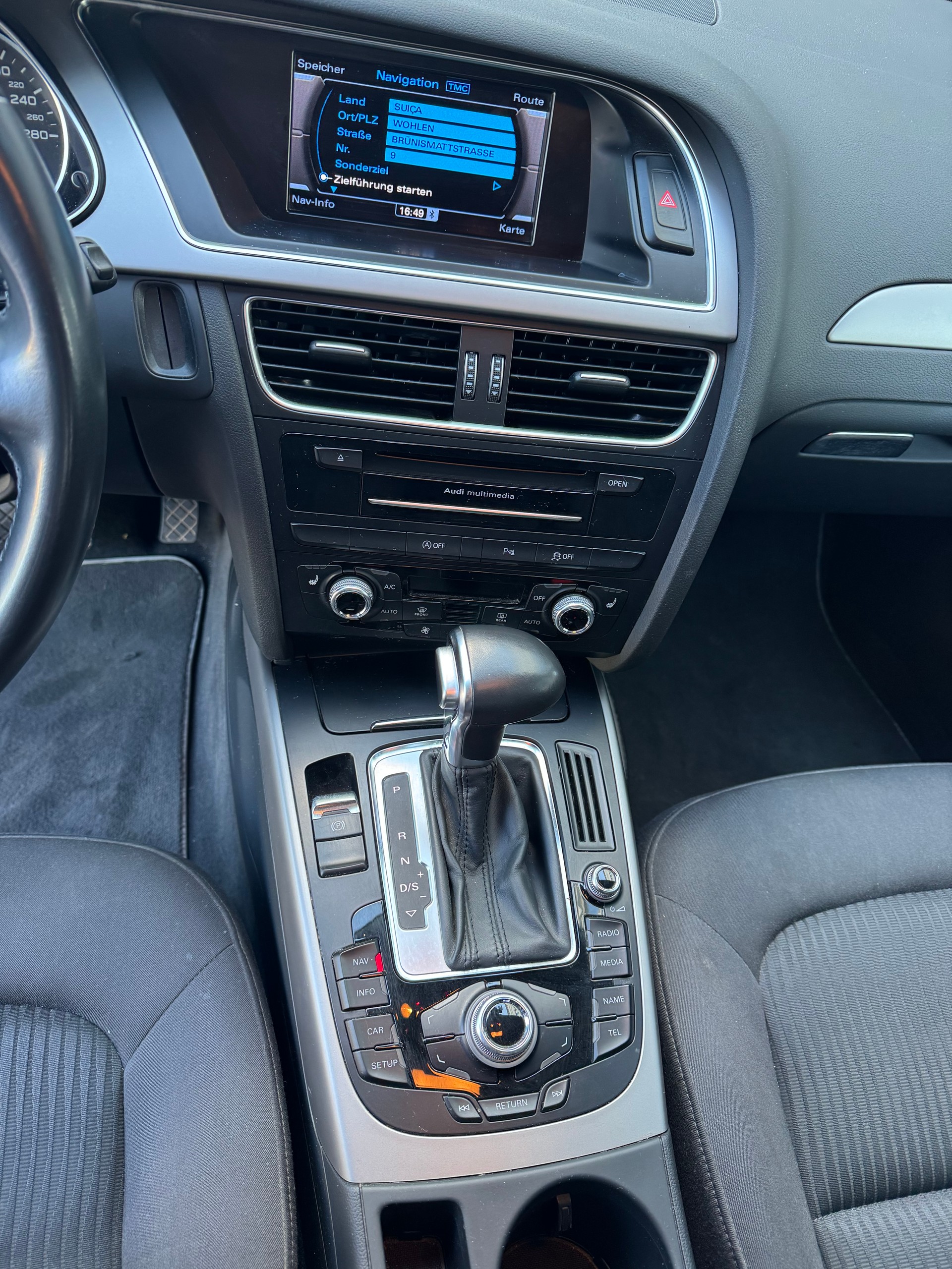 AUDI A4 Avant 2.0 TDI multitronic Frisch ab MFK-image-10