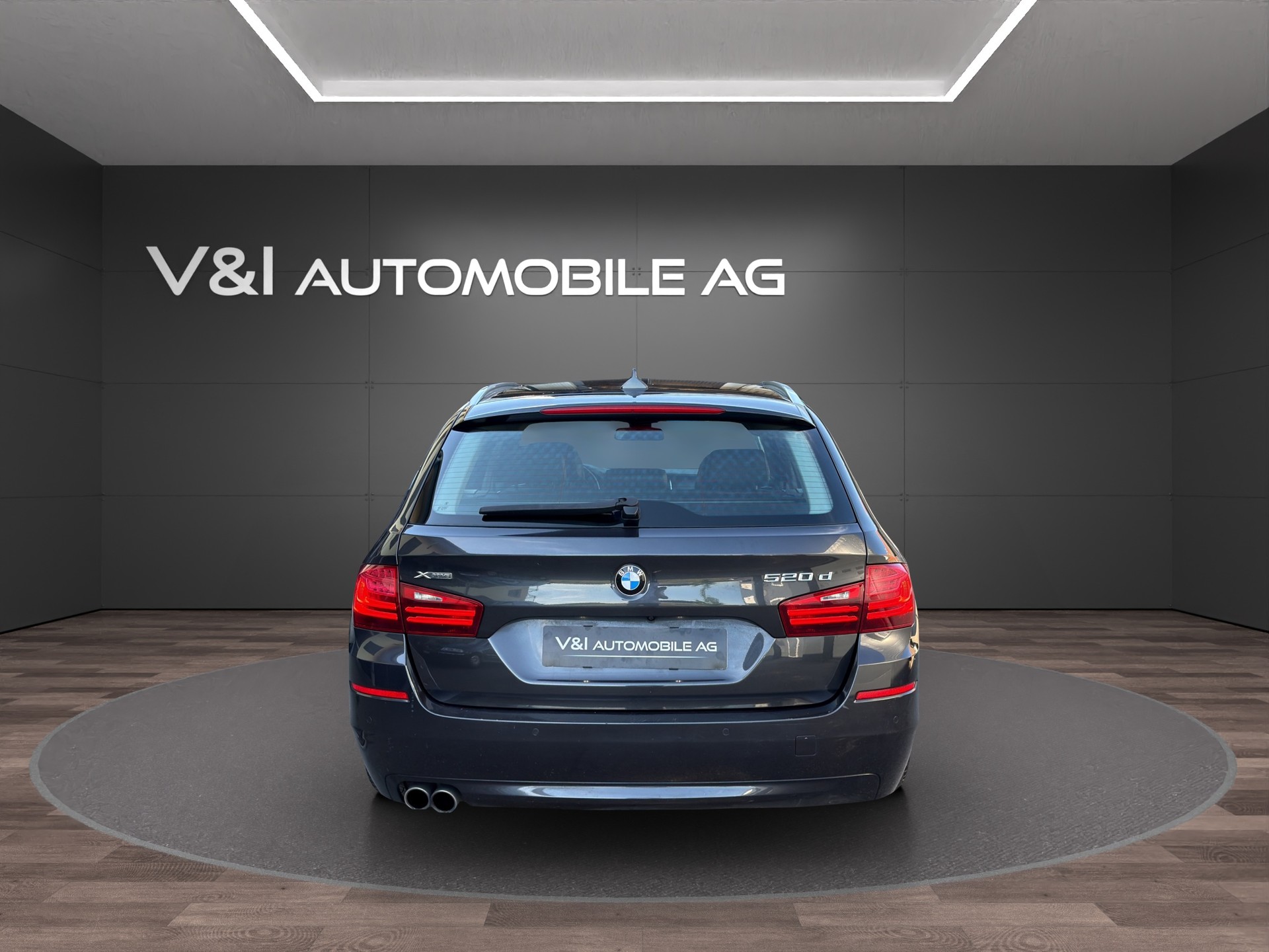 BMW 520d Touring xDrive Steptronic-image-5