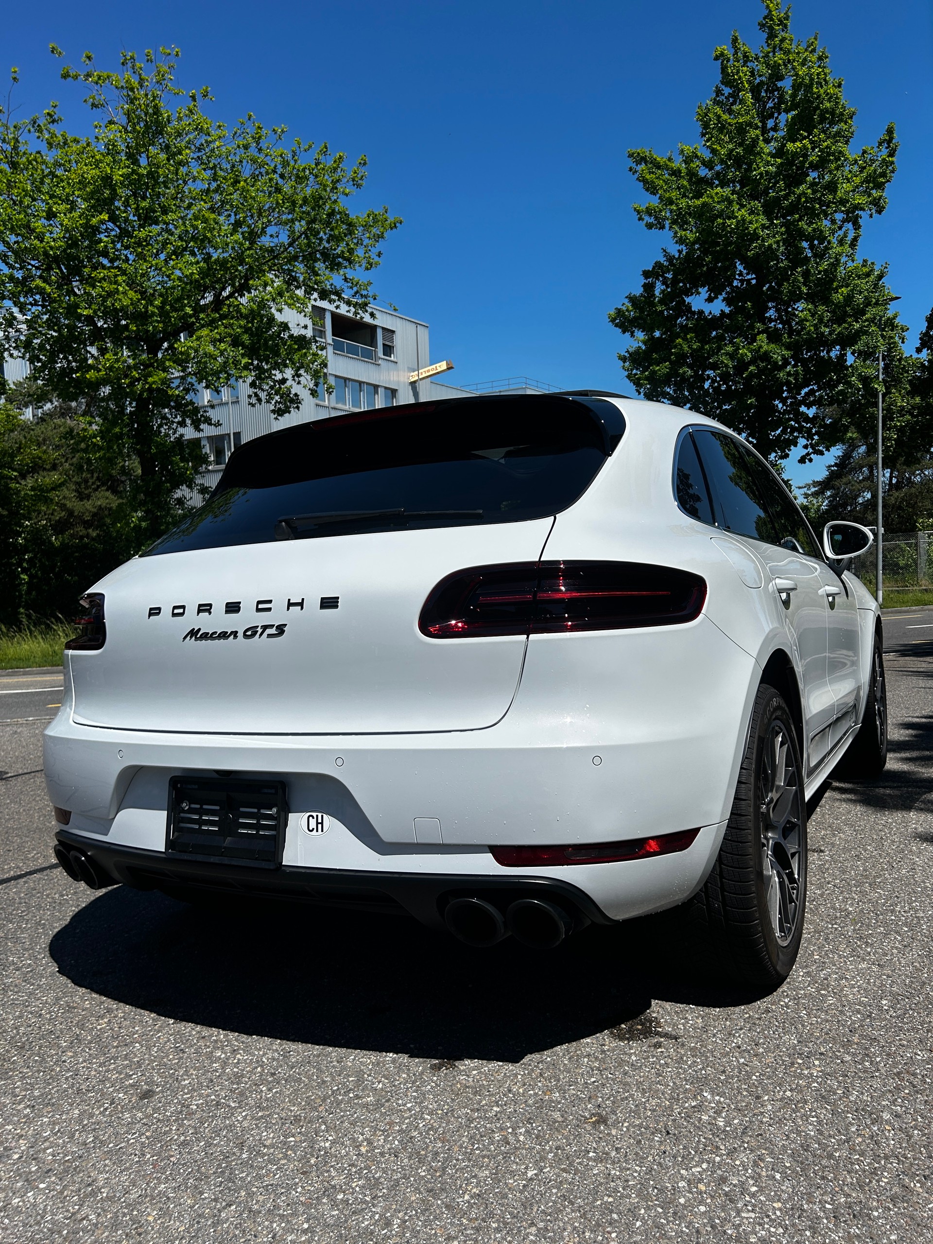 PORSCHE 3.0 V6 GTS ( APPROVED)-image-2
