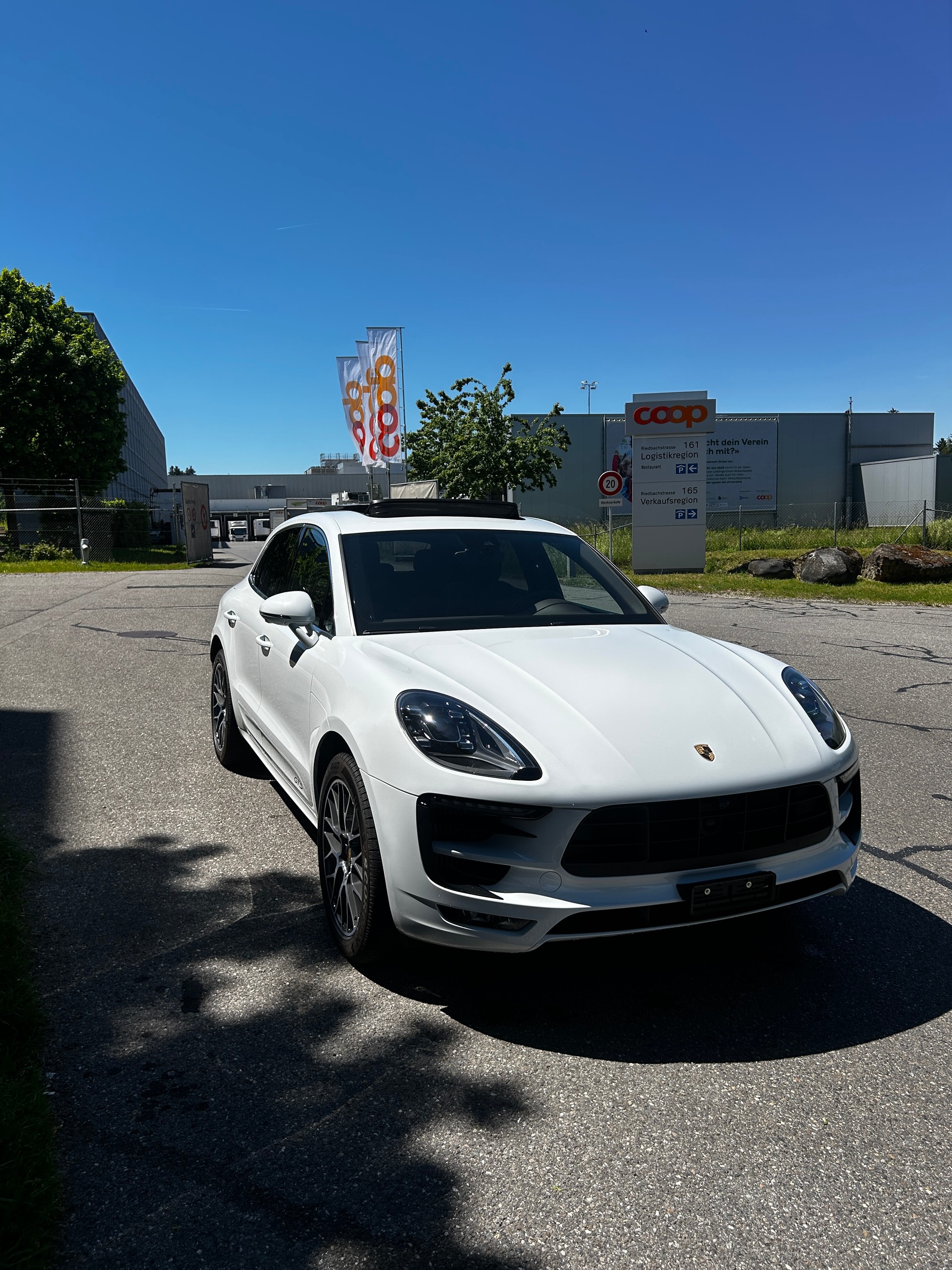 PORSCHE 3.0 V6 GTS ( APPROVED)-image-0
