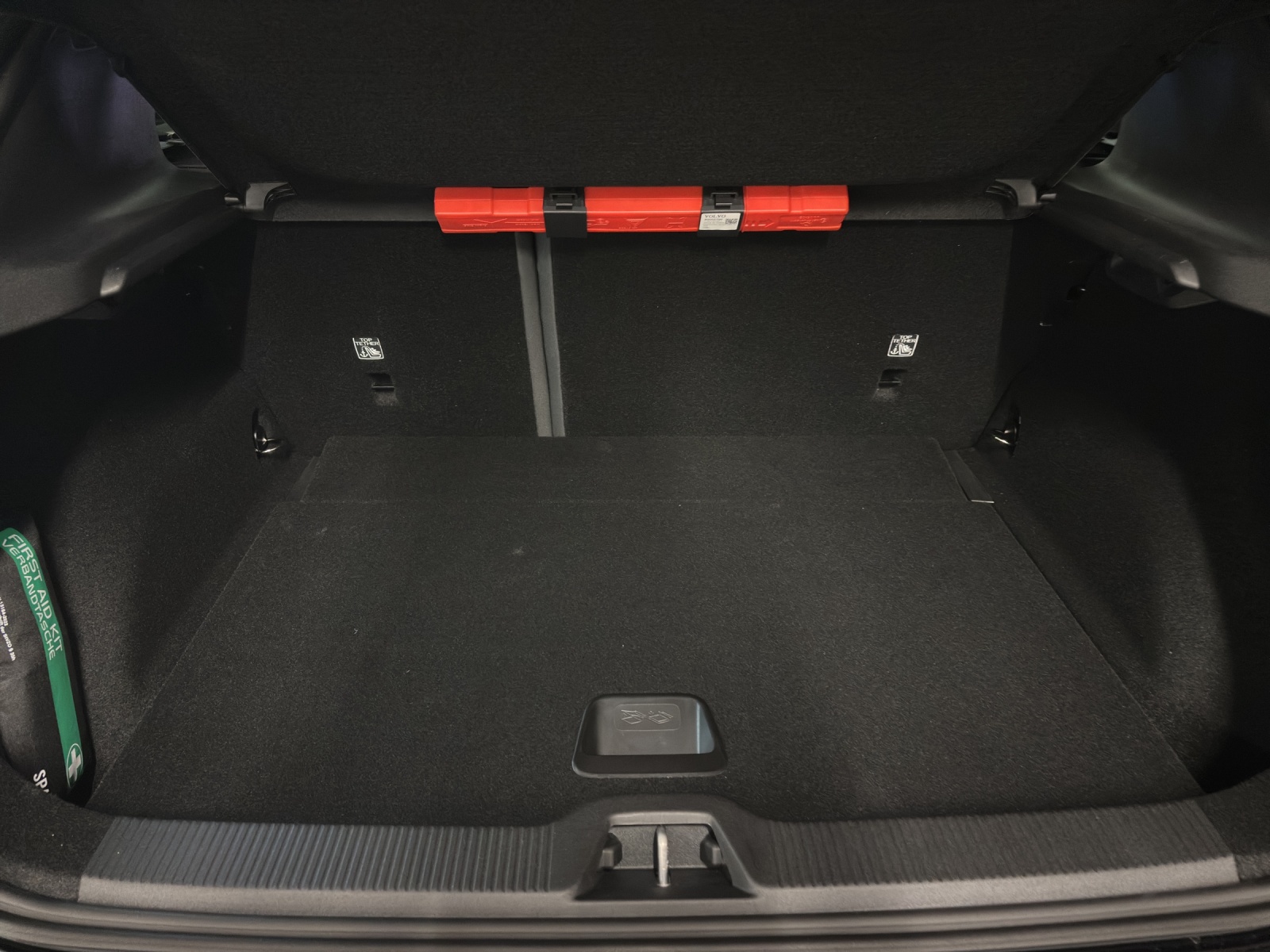 VOLVO EX30 Ultra XCENTRIC Black Edition-image-10