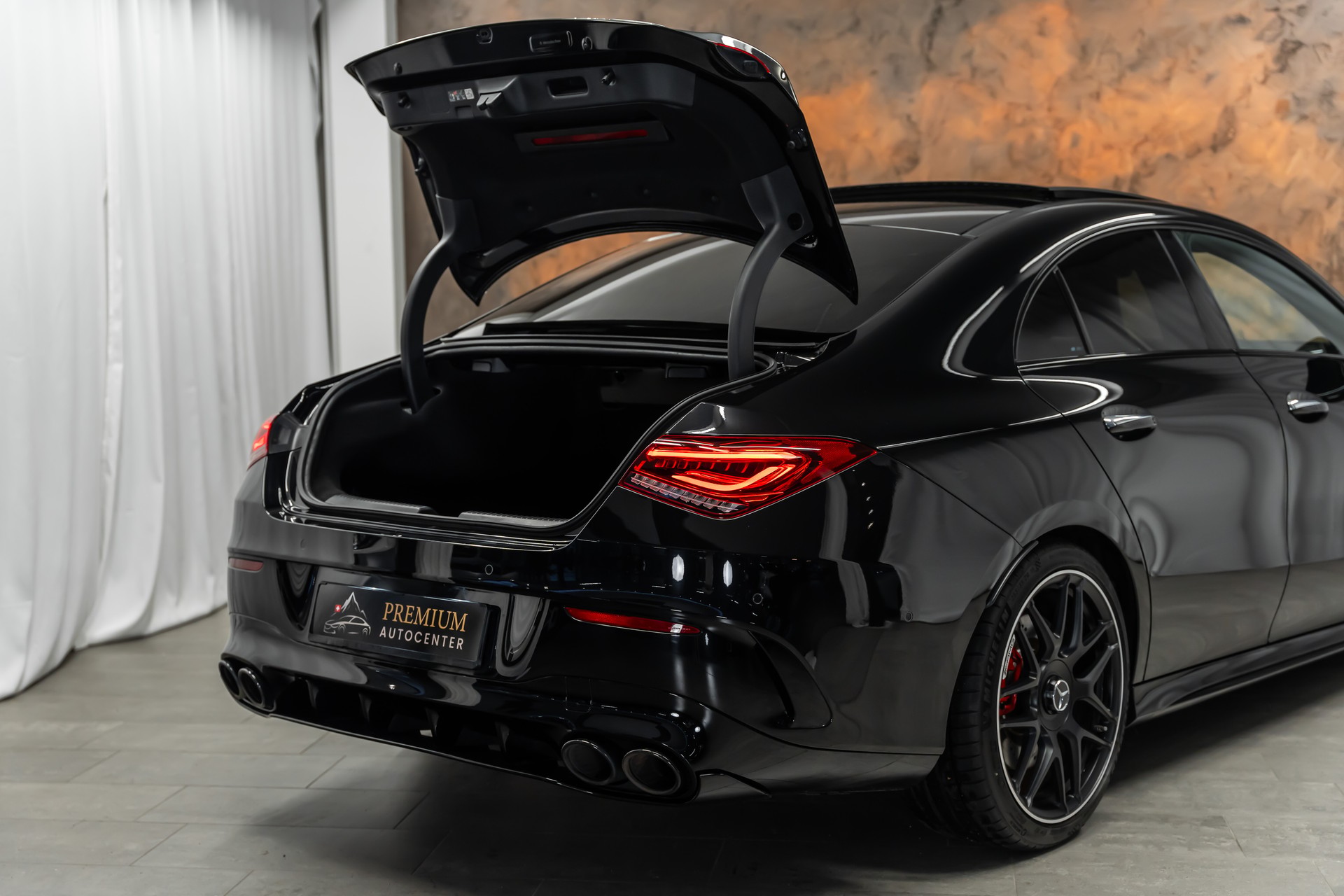 MERCEDES-BENZ CLA 45 S AMG 4Matic+ 8G-DCT *Aerodynamik*AMG-Drivers*Panorama*Burmester3D*-image-9