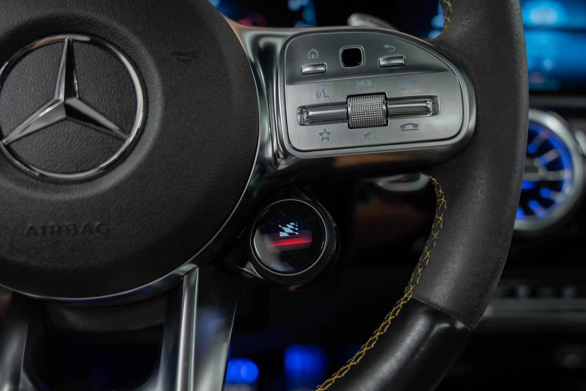MERCEDES-BENZ CLA 45 S AMG 4Matic+ 8G-DCT *Aerodynamik*AMG-Drivers*Panorama*Burmester3D*-image-19