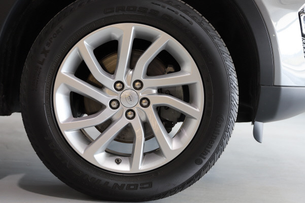 LAND ROVER Disco. Sport 2.0 Si4 SE-image-12