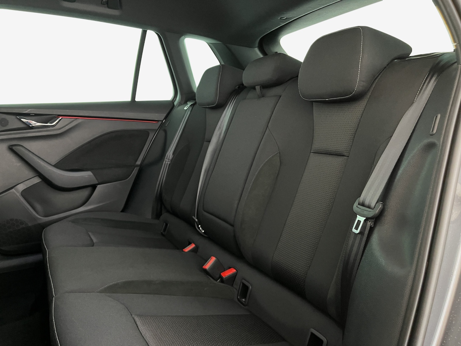 SKODA Kamiq 1.0 TSI Selection DSG-image-11