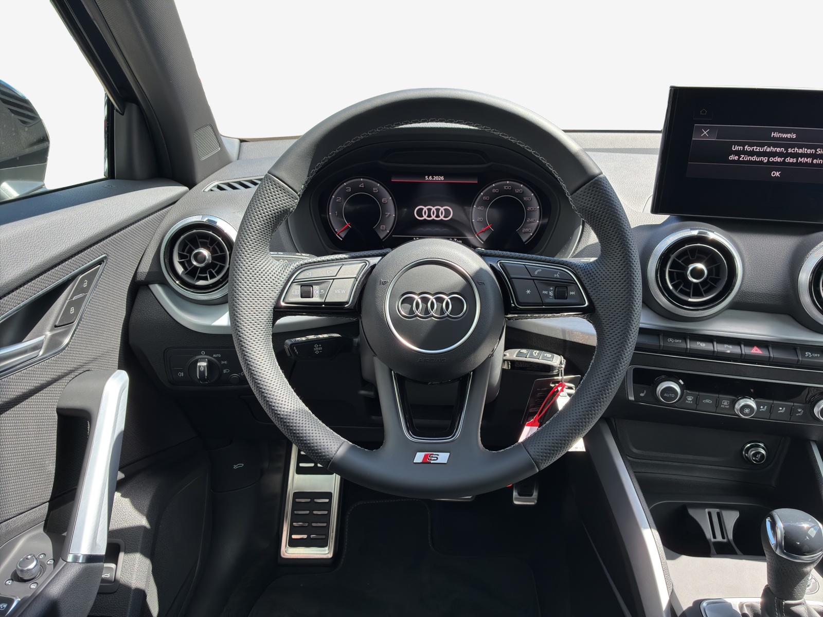AUDI Q2 40 TFSI advanced quattro S-tronic-image-9