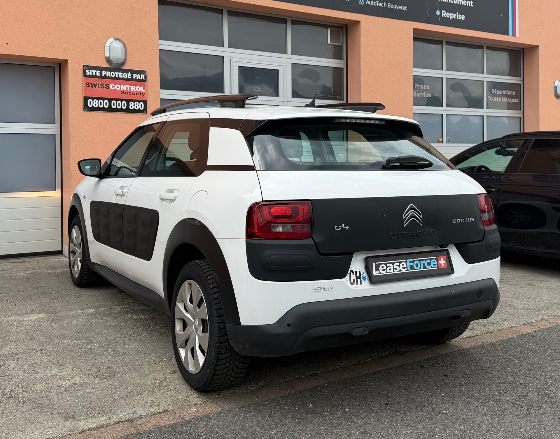 CITROEN C4 Cactus 1.2 e-VTi Shine ETG-image-2