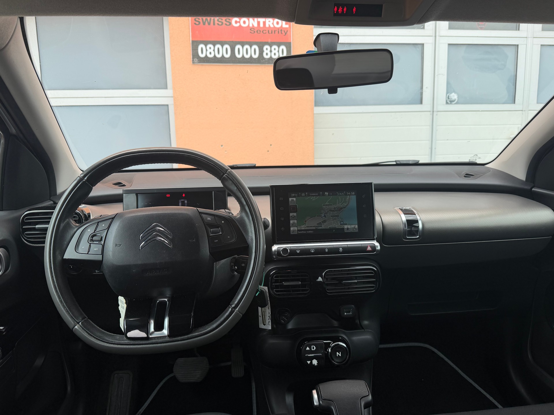 CITROEN C4 Cactus 1.2 e-VTi Shine ETG-image-7