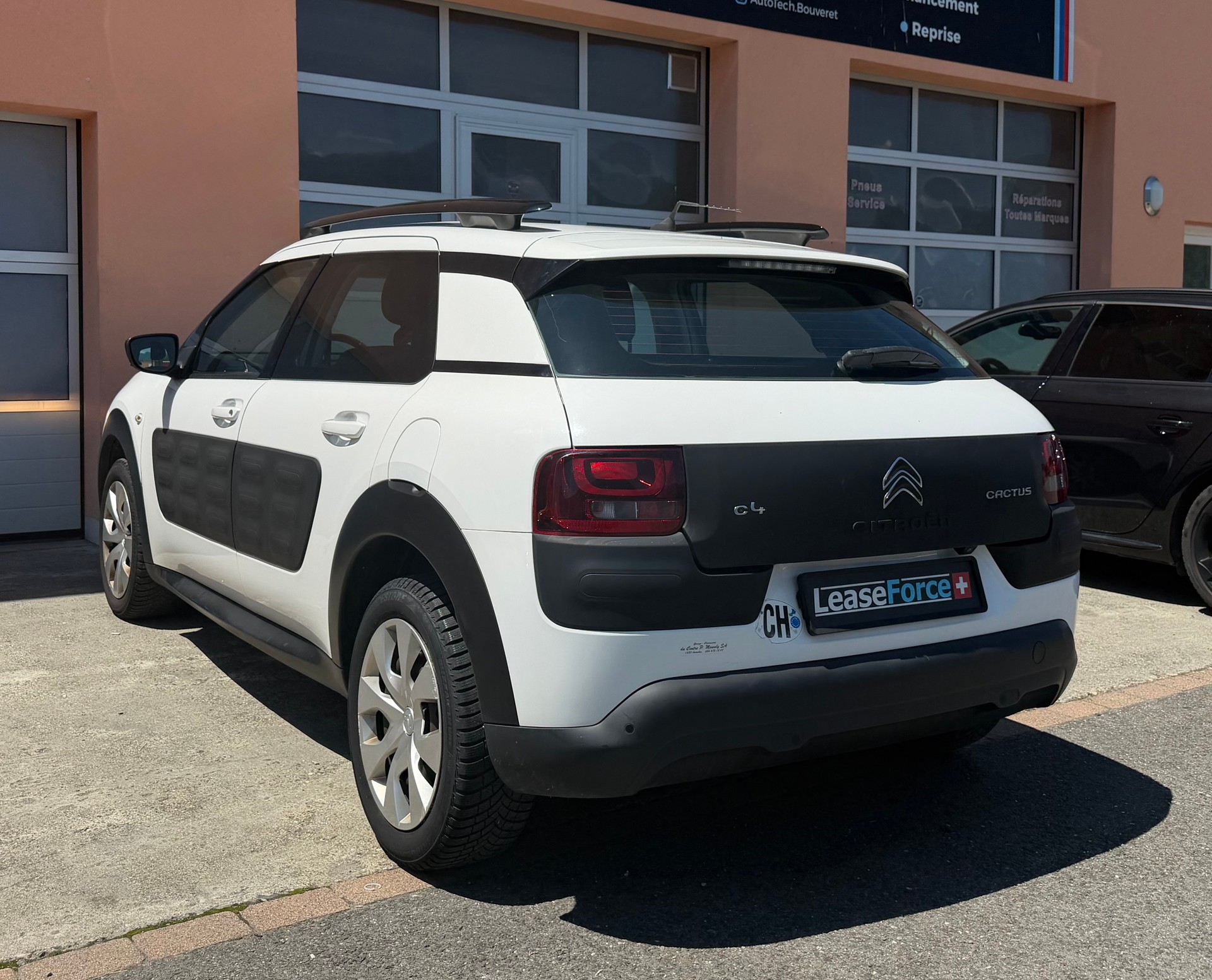 CITROEN C4 Cactus 1.2 e-VTi Shine ETG-image-2