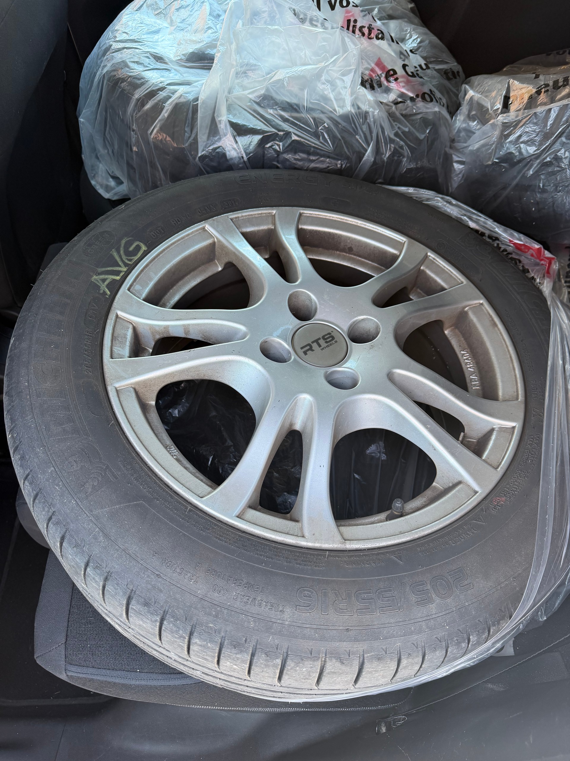 CITROEN C4 Cactus 1.2 e-VTi Shine ETG-image-11