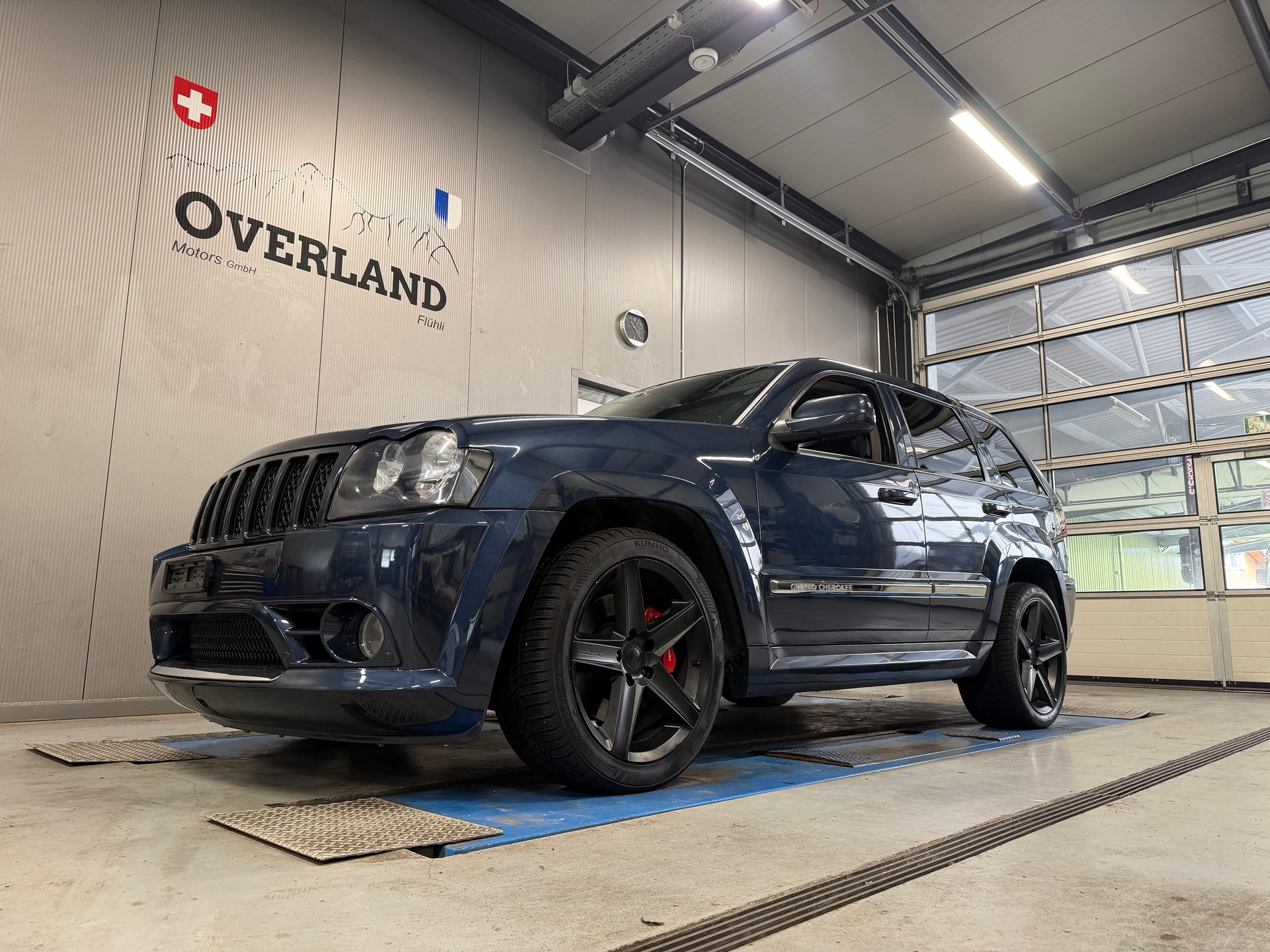 JEEP Grand Cherokee 6.1 HEMI SRT8 Automatic-image-13