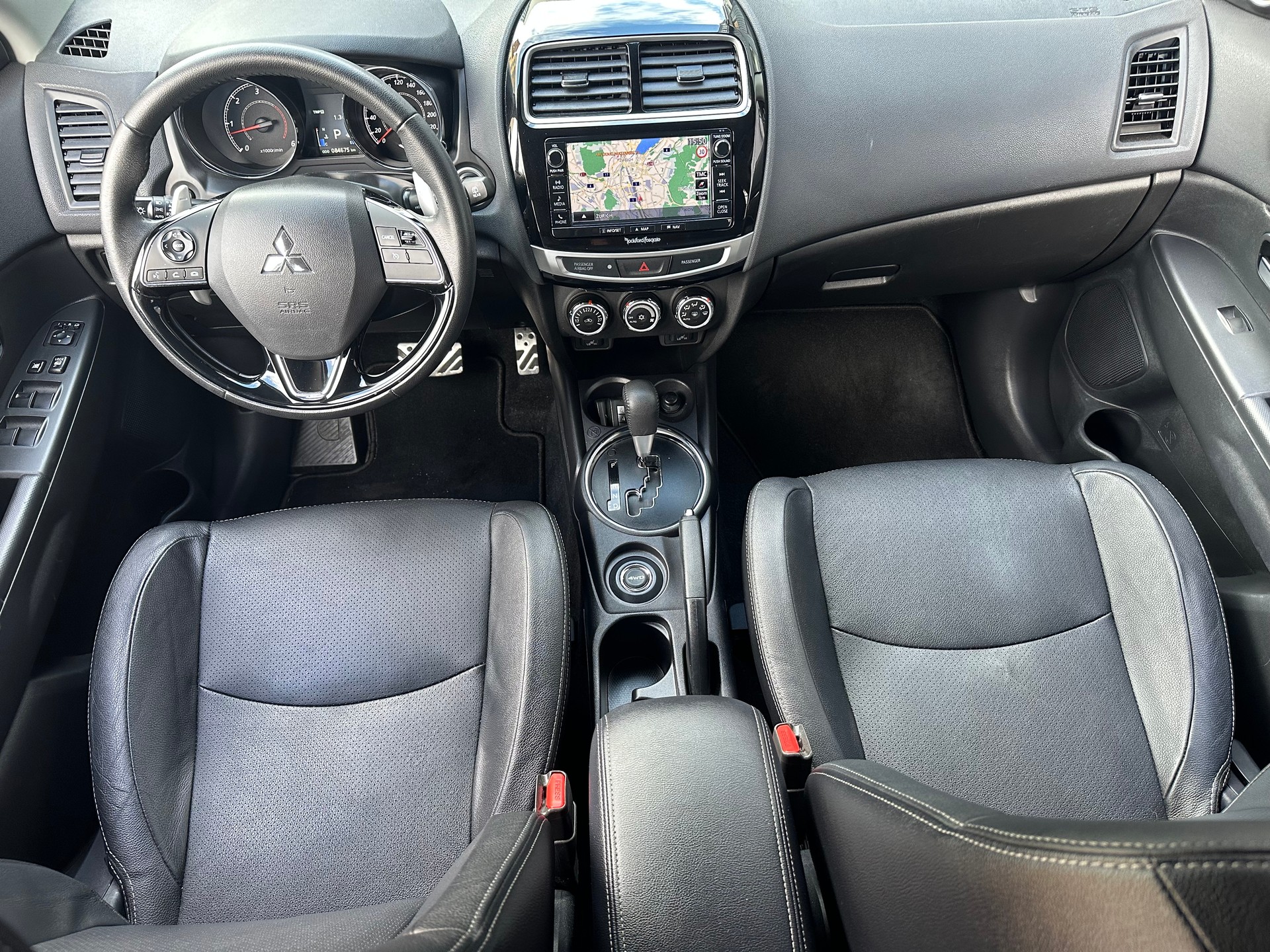 MITSUBISHI ASX 2.2 DID Diamond 4WD Automatic-image-9