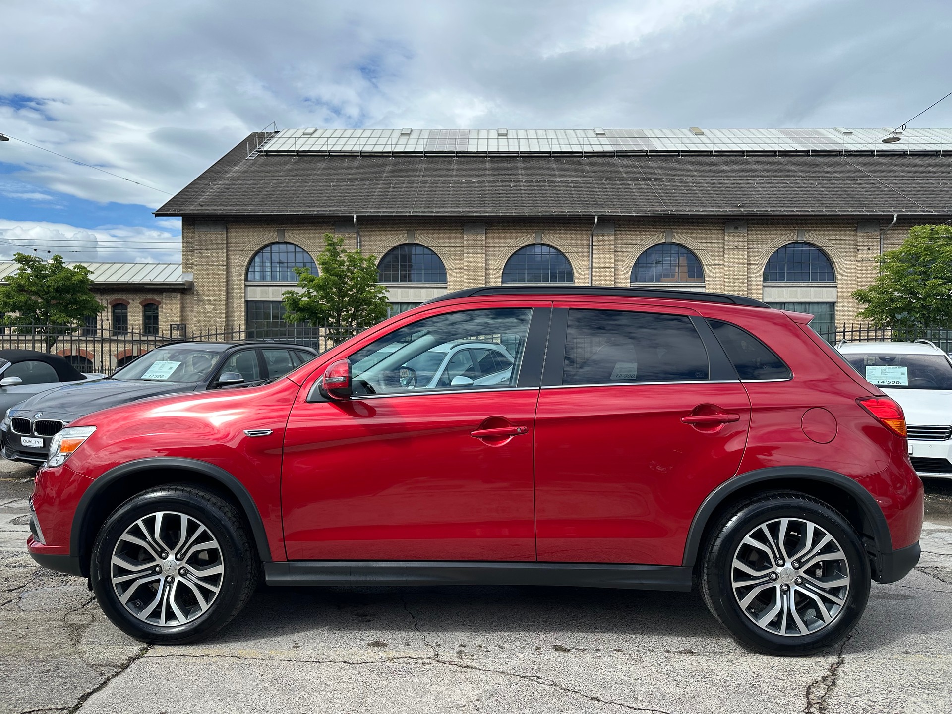 MITSUBISHI ASX 2.2 DID Diamond 4WD Automatic-image-3
