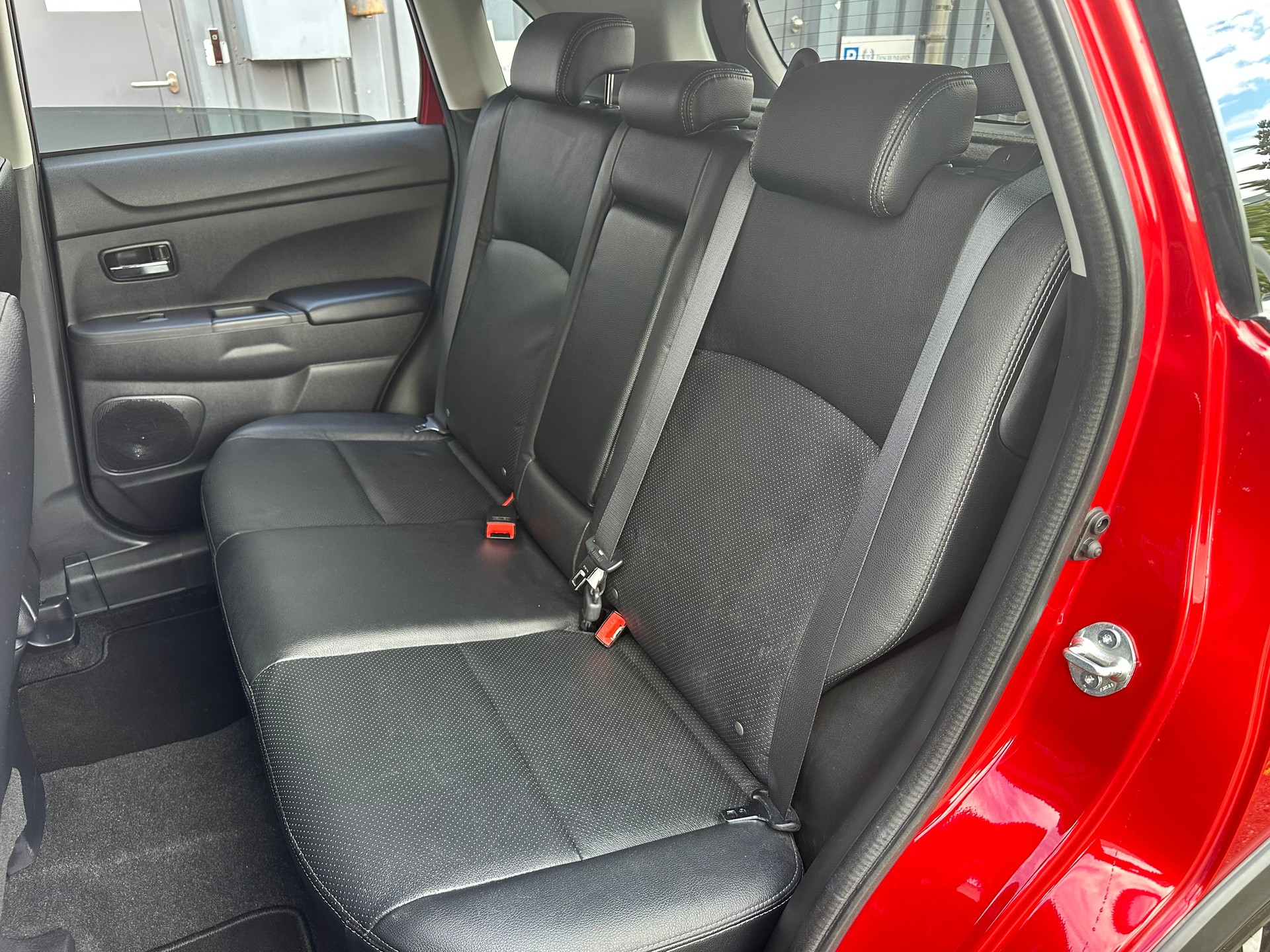 MITSUBISHI ASX 2.2 DID Diamond 4WD Automatic-image-15