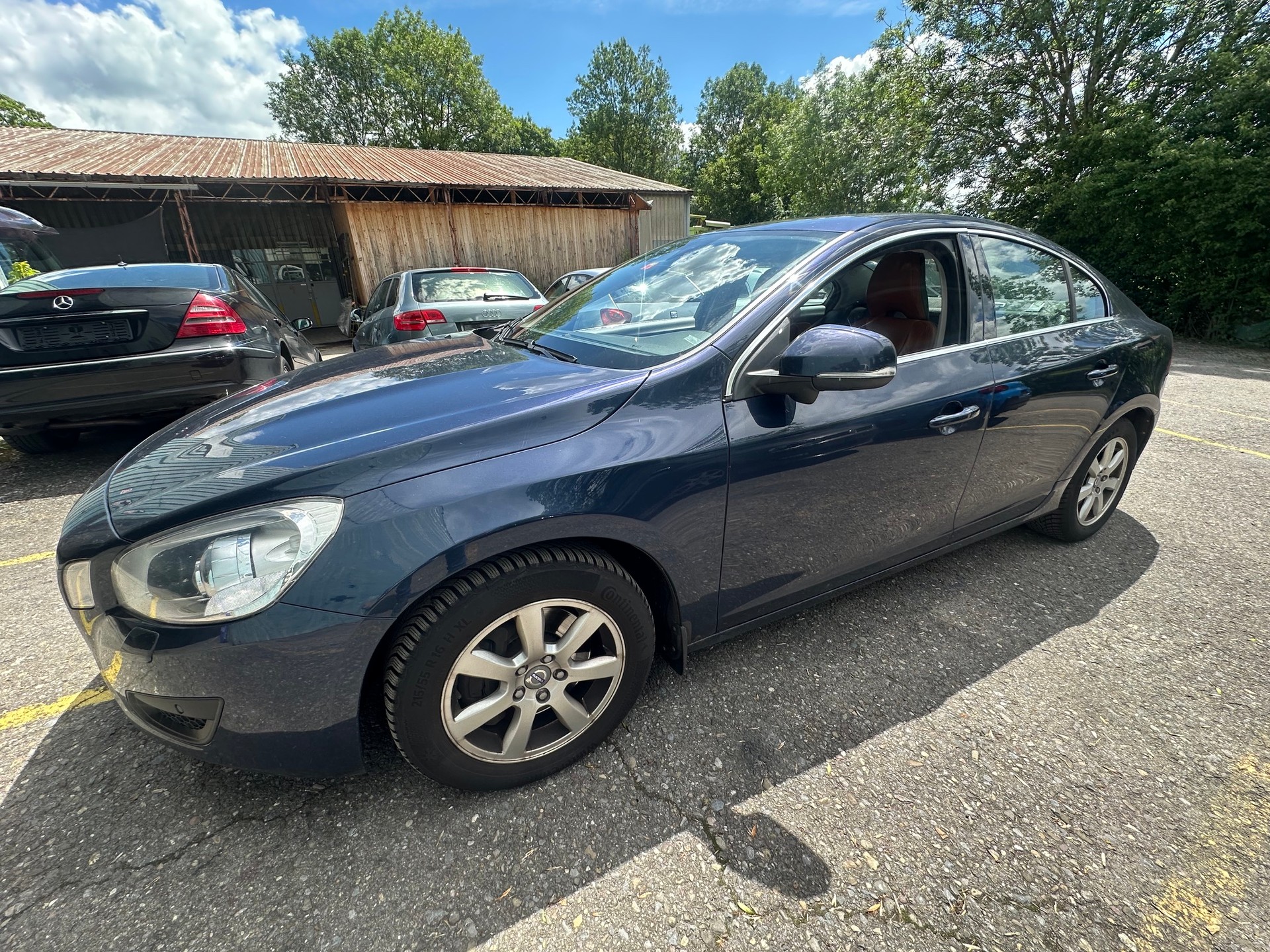 VOLVO S60 T5 Momentum Powershift-image-7