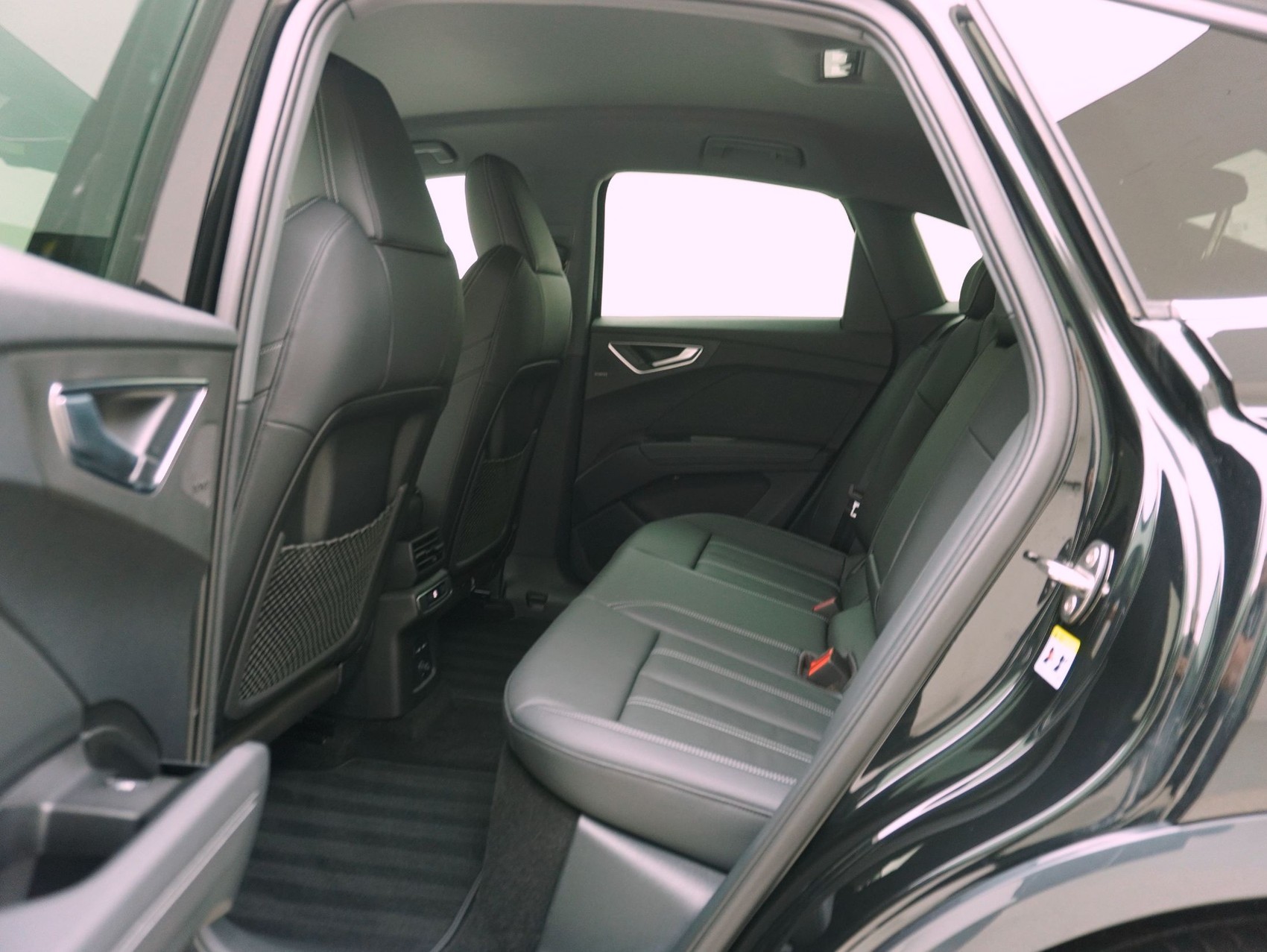AUDI Q4 e-tron Sportback 55 S line quattro **Audi Werksgarantie bis 08/2030**-image-11