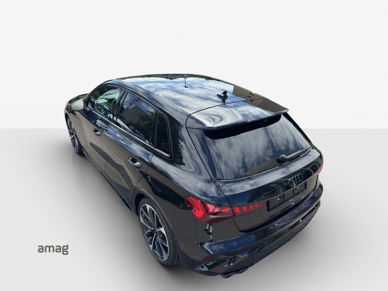 AUDI S3 Sportback TFSI quattro S-tronic-image-15