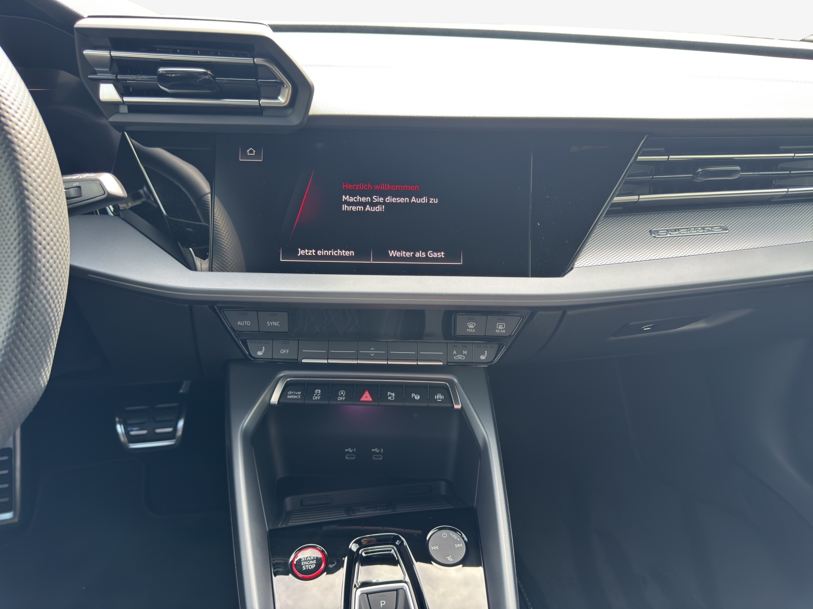 AUDI S3 Sportback TFSI quattro S-tronic-image-10